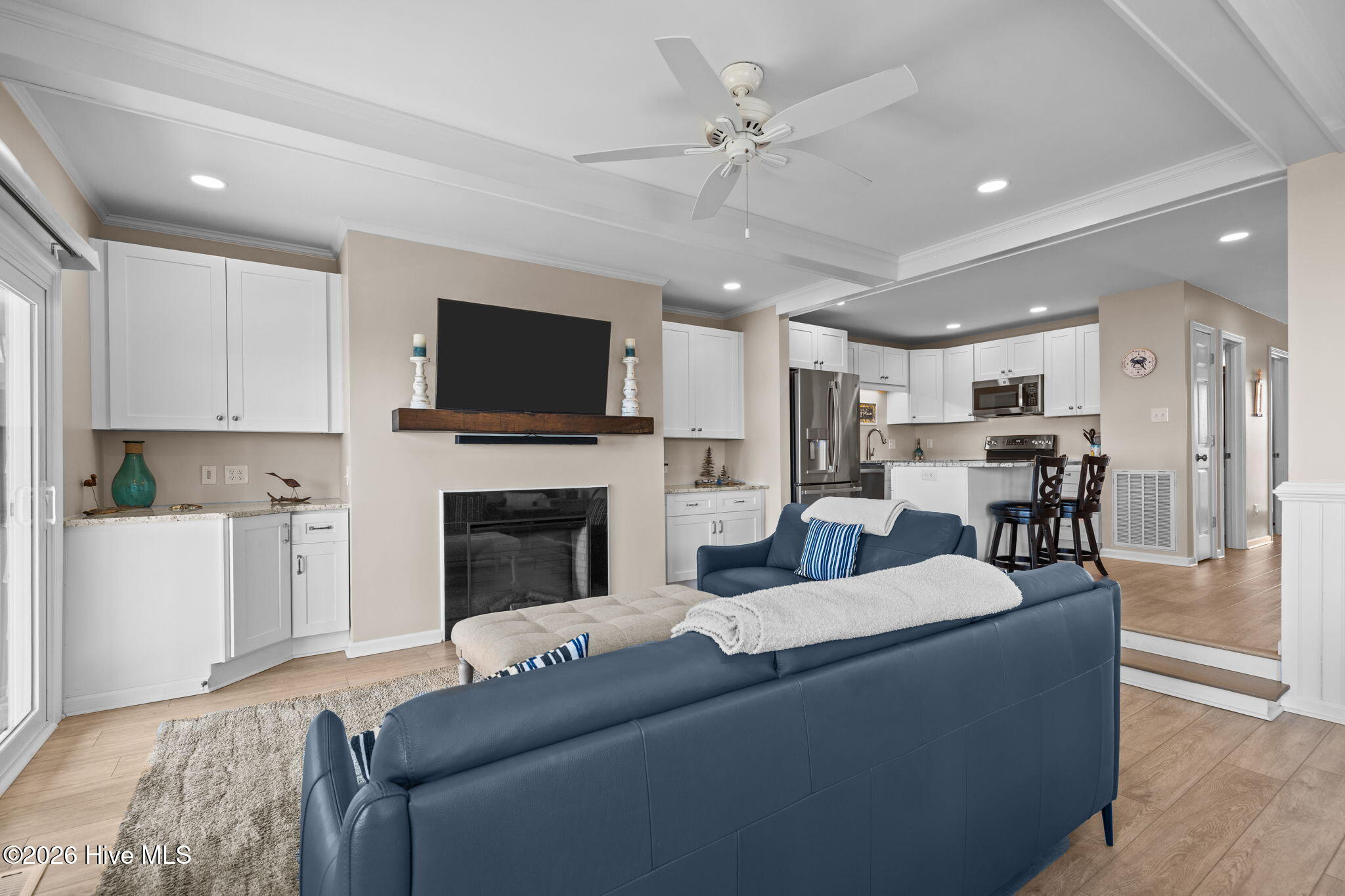 100555254 | Photo 26