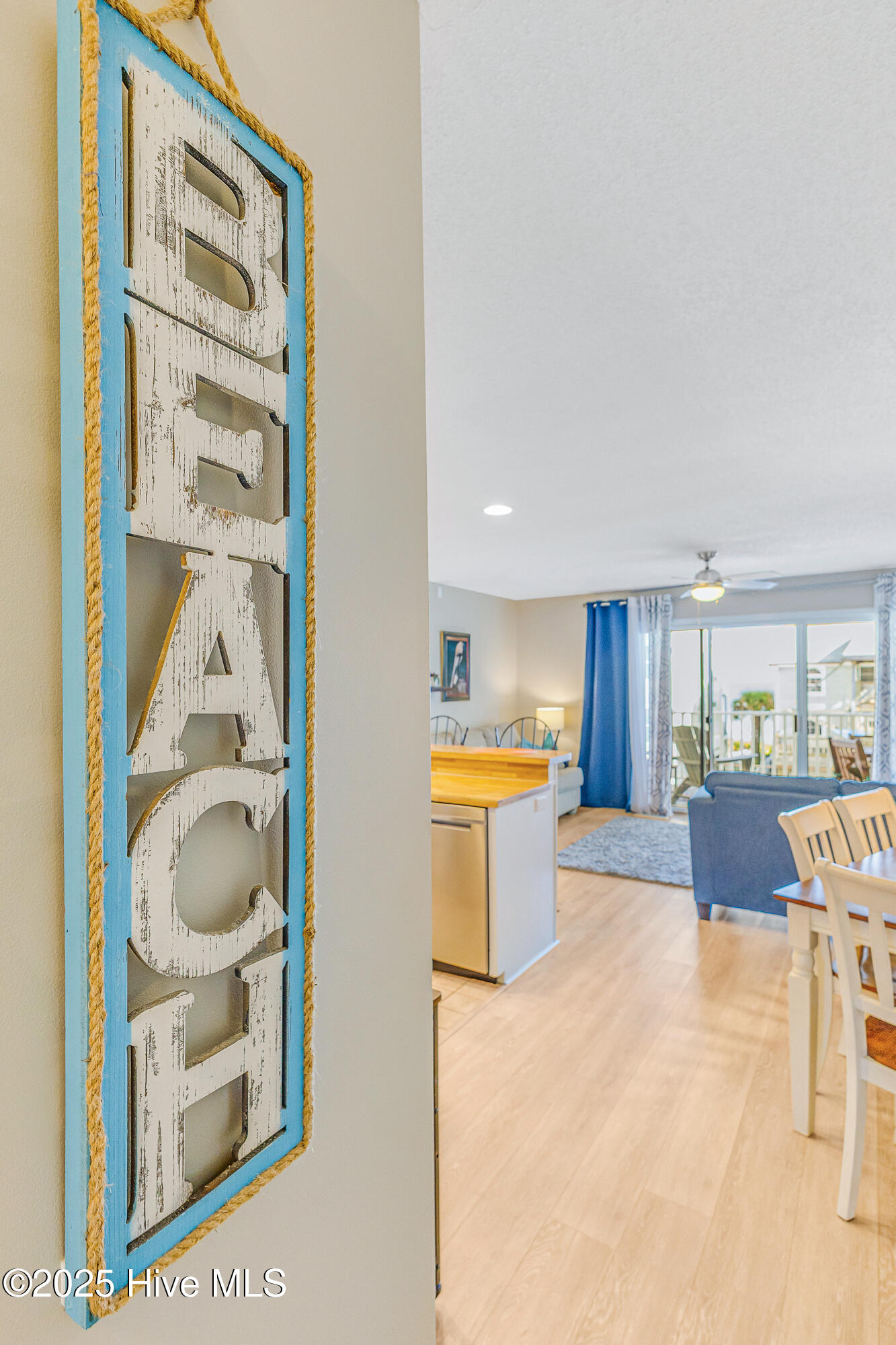 100540902 | Photo 20