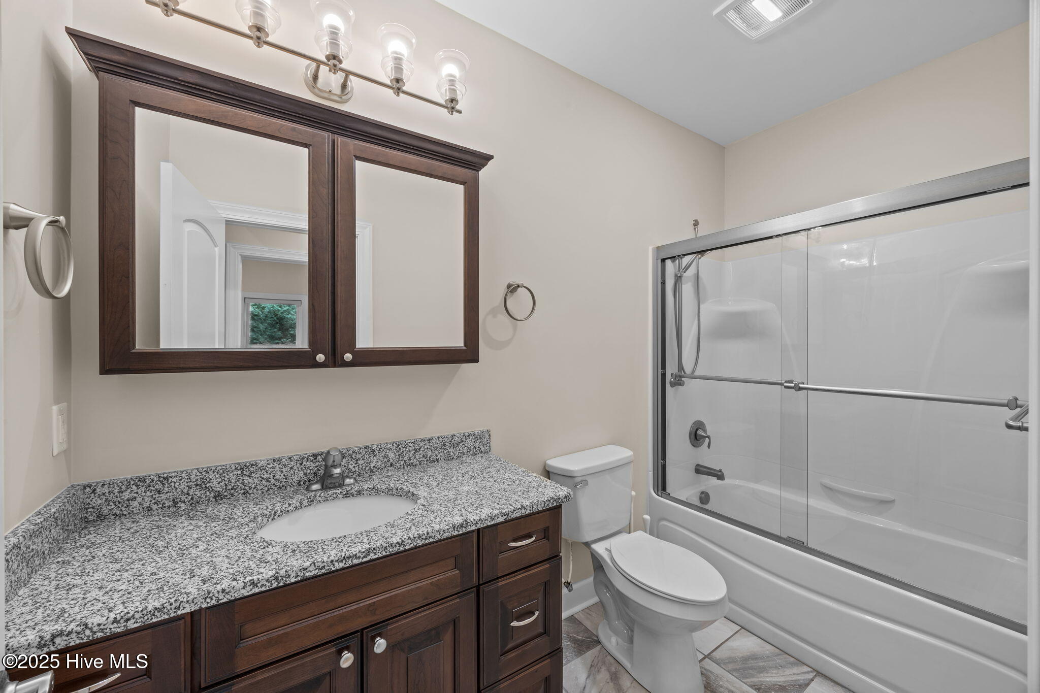 402 Whittaker Point Road,Oriental