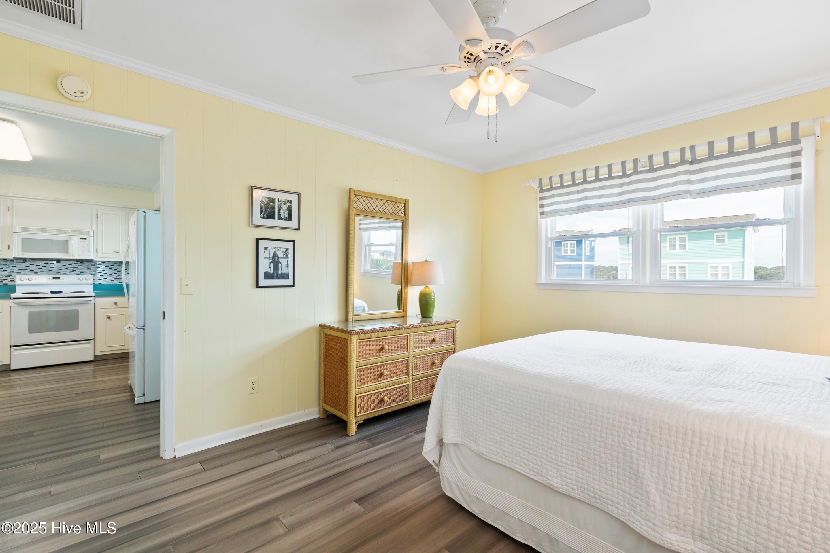 100526727 | Photo 15