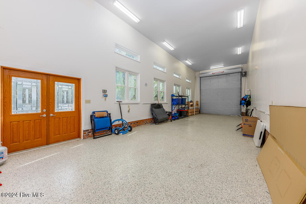 121 Harbour Drive,Hubert