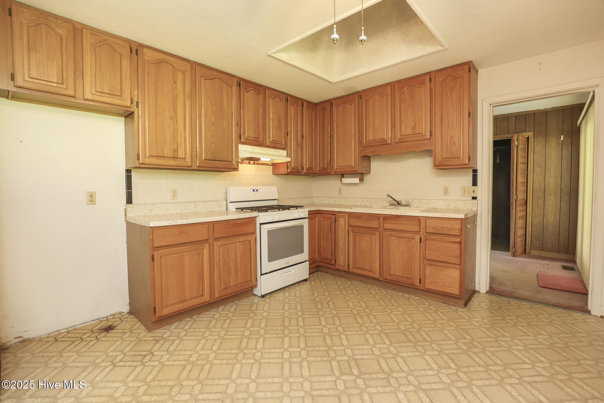 16 Colonial Drive, Jacksonville, NC 28546 – photo 12: 16 Colonial-36
