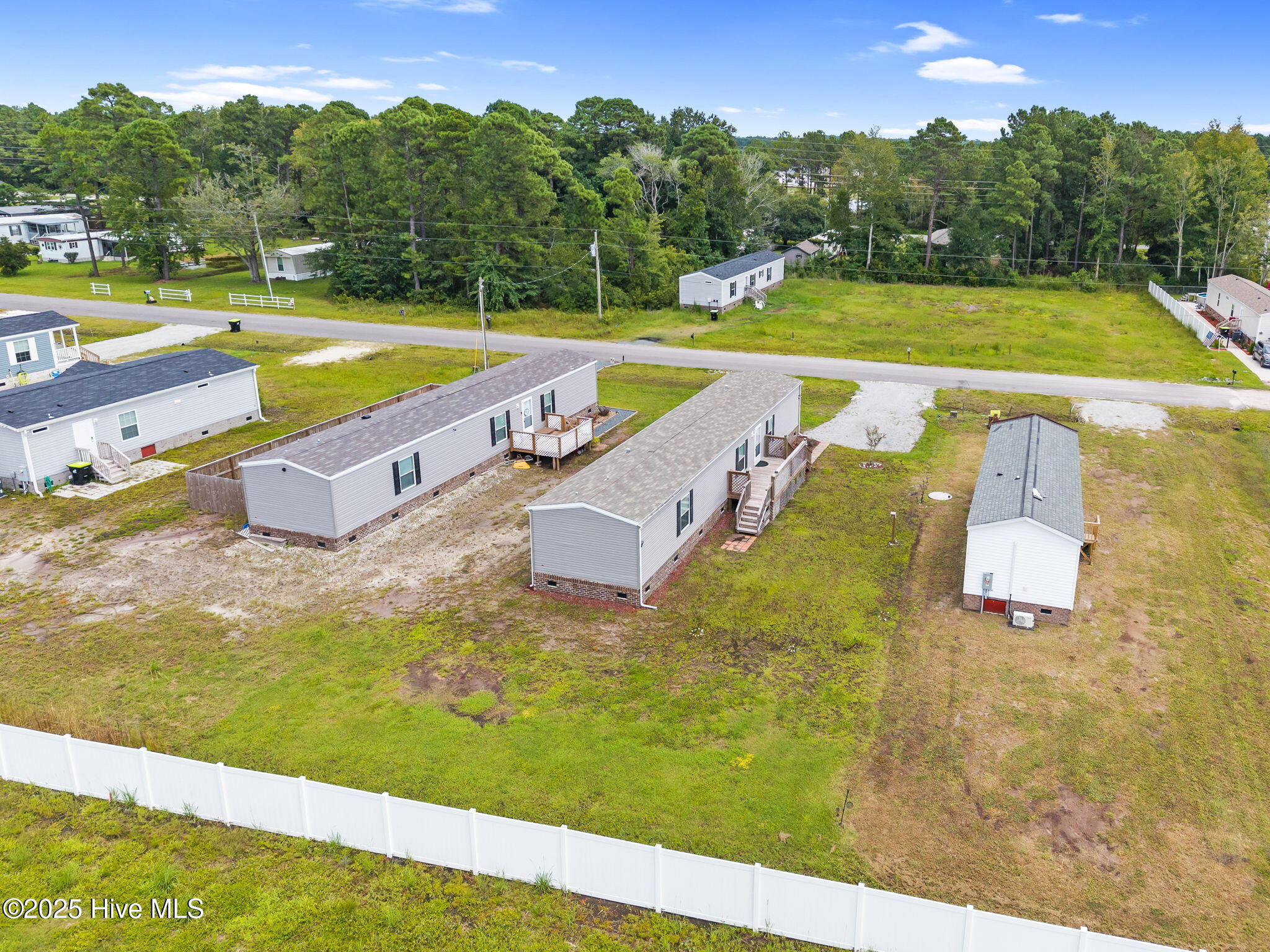 100526745 | Photo 21