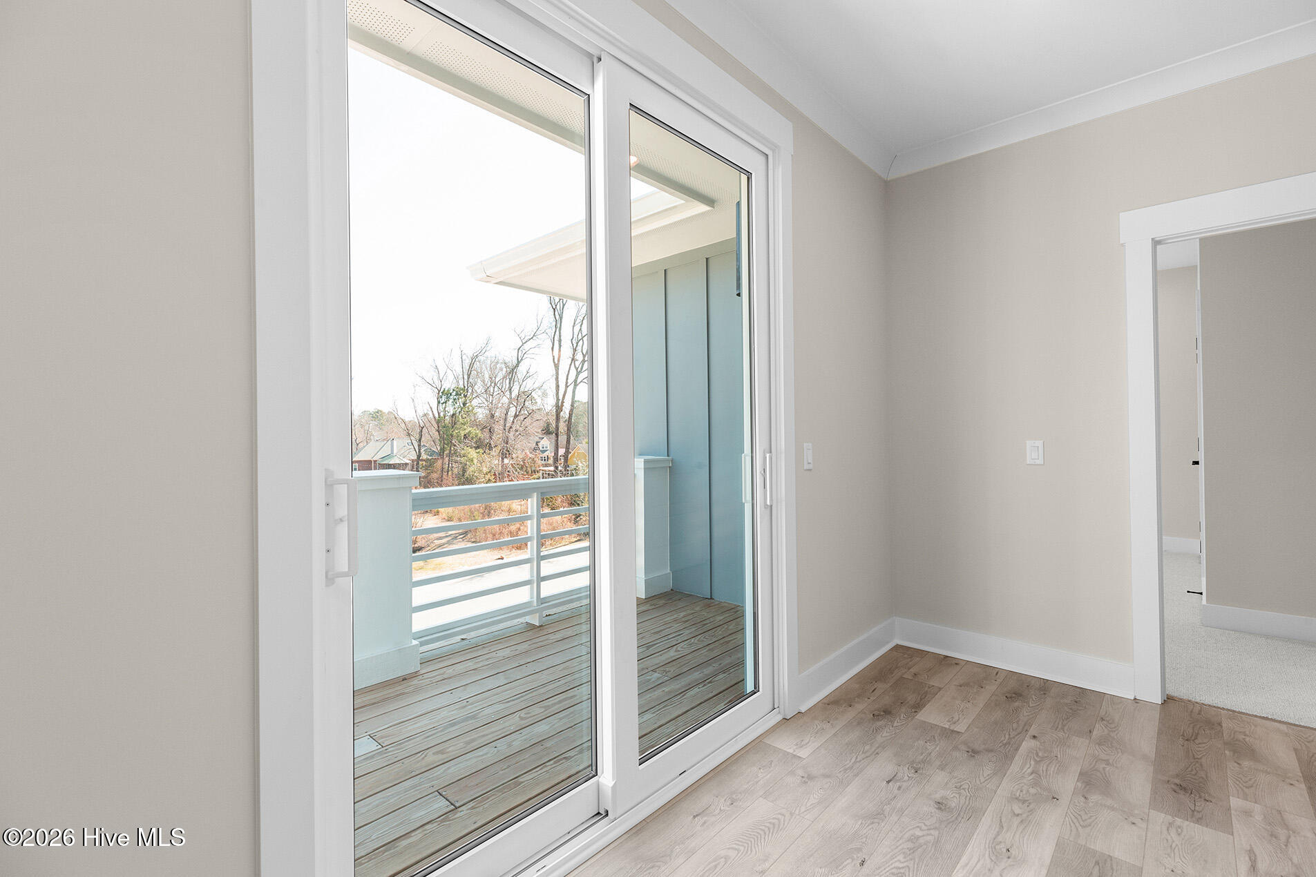 100555900 | Photo 29