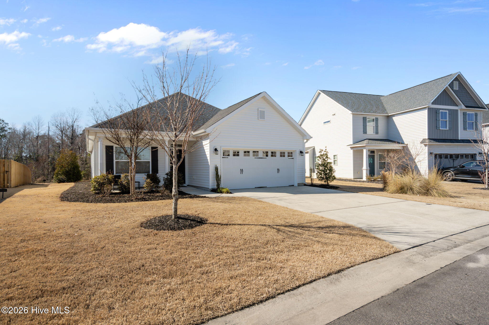 100557039 | Photo 54