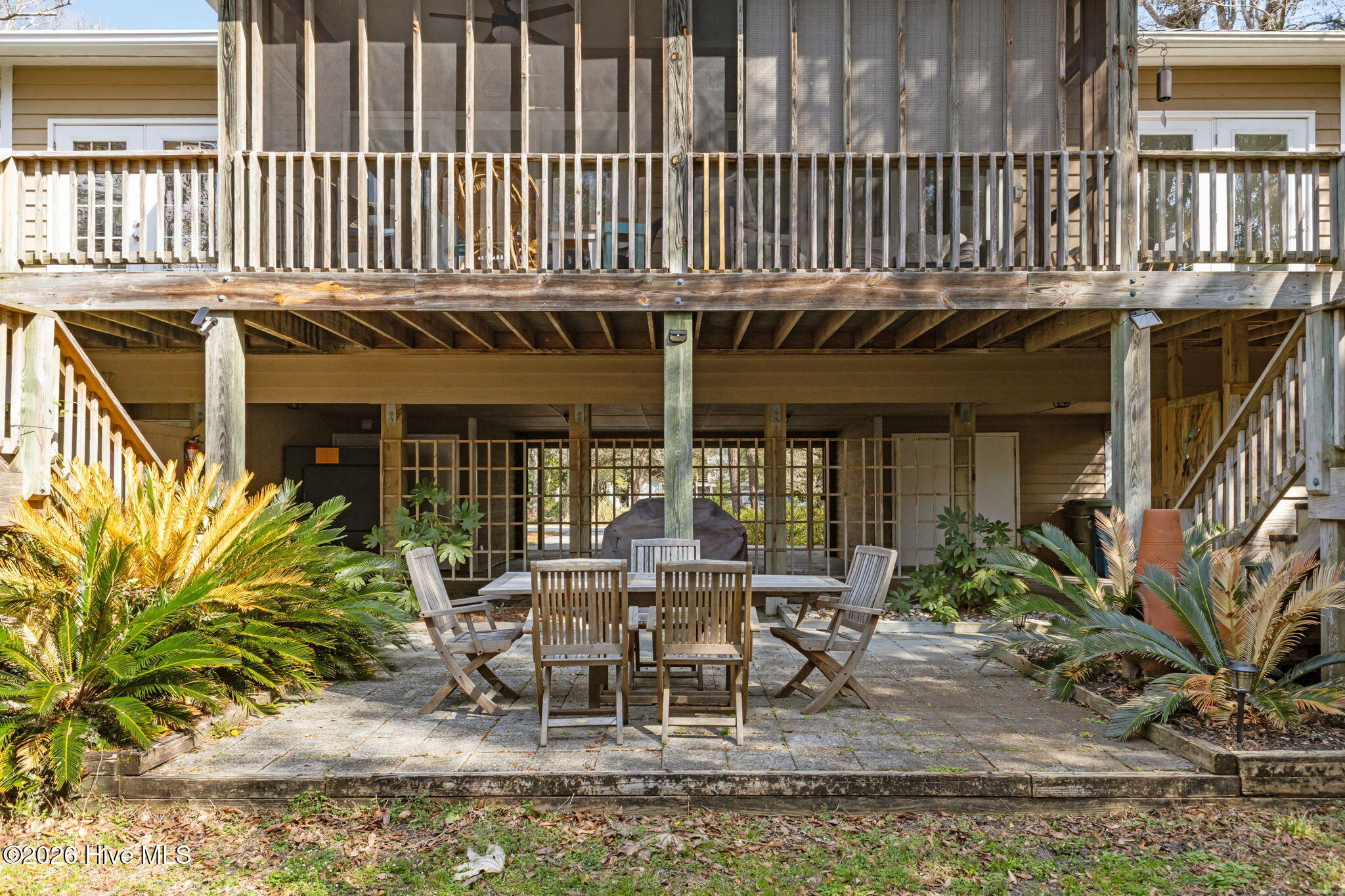 100557971 | Photo 10