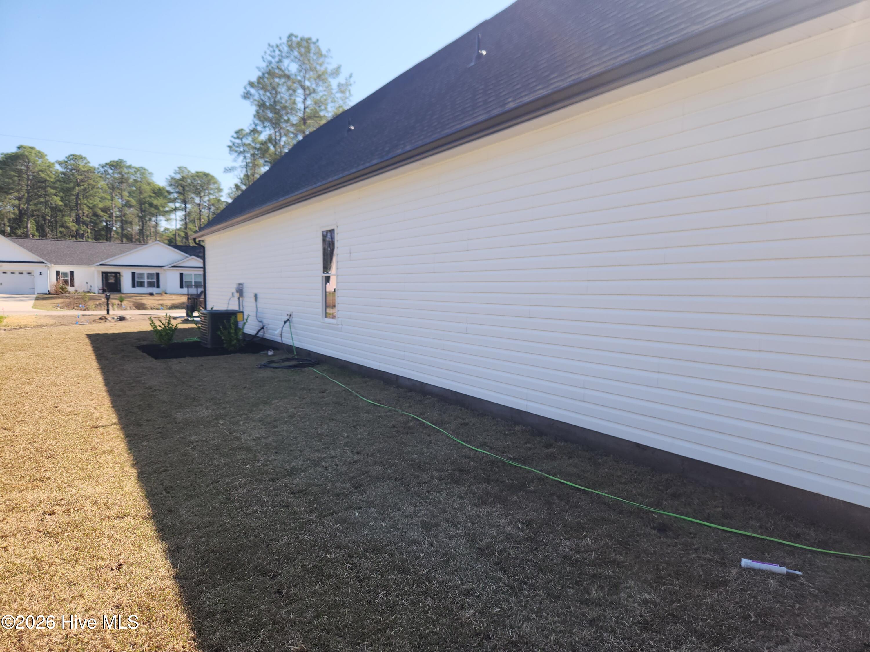 100559285 | Photo 51