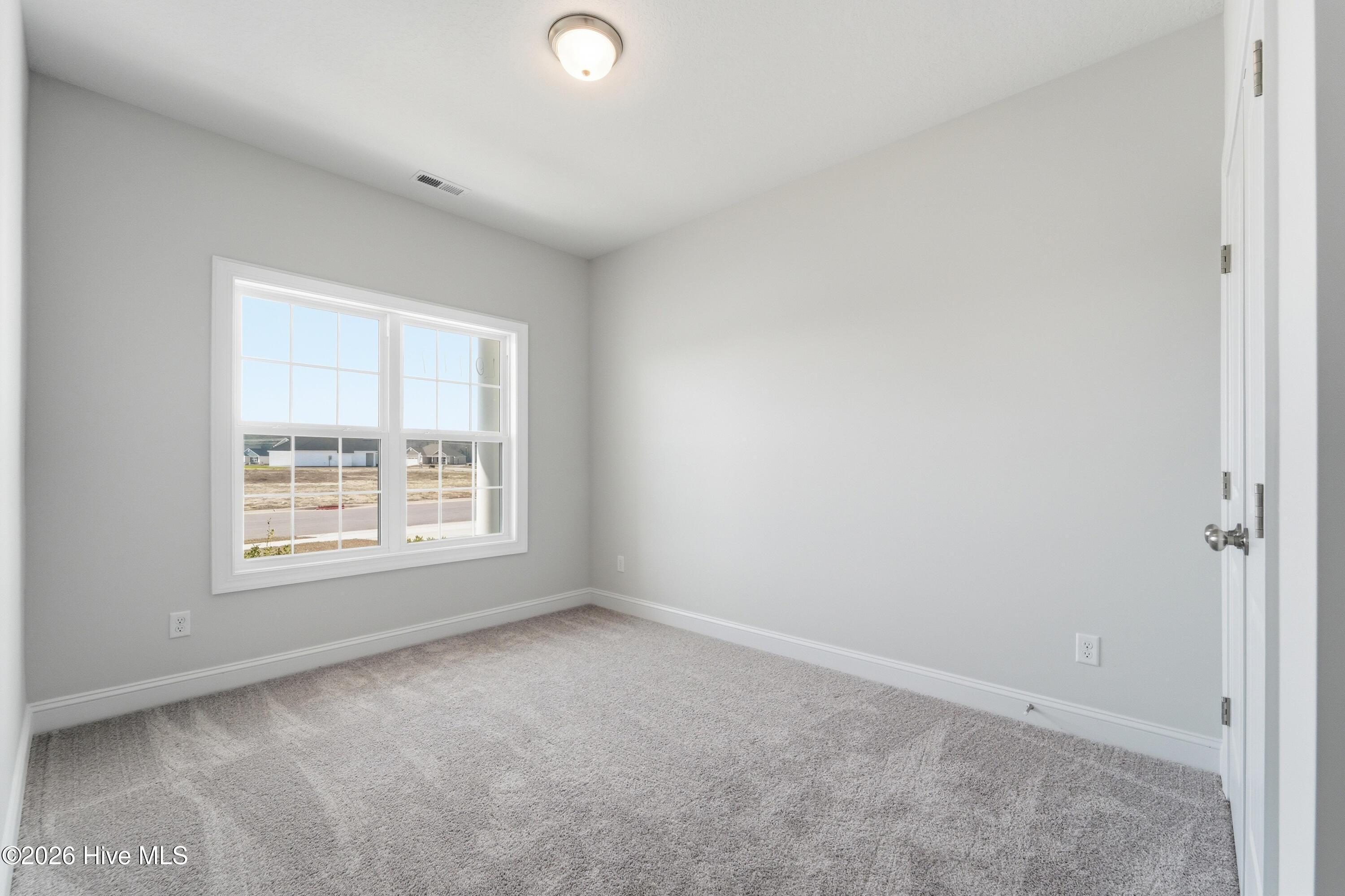 100521847 | Photo 20