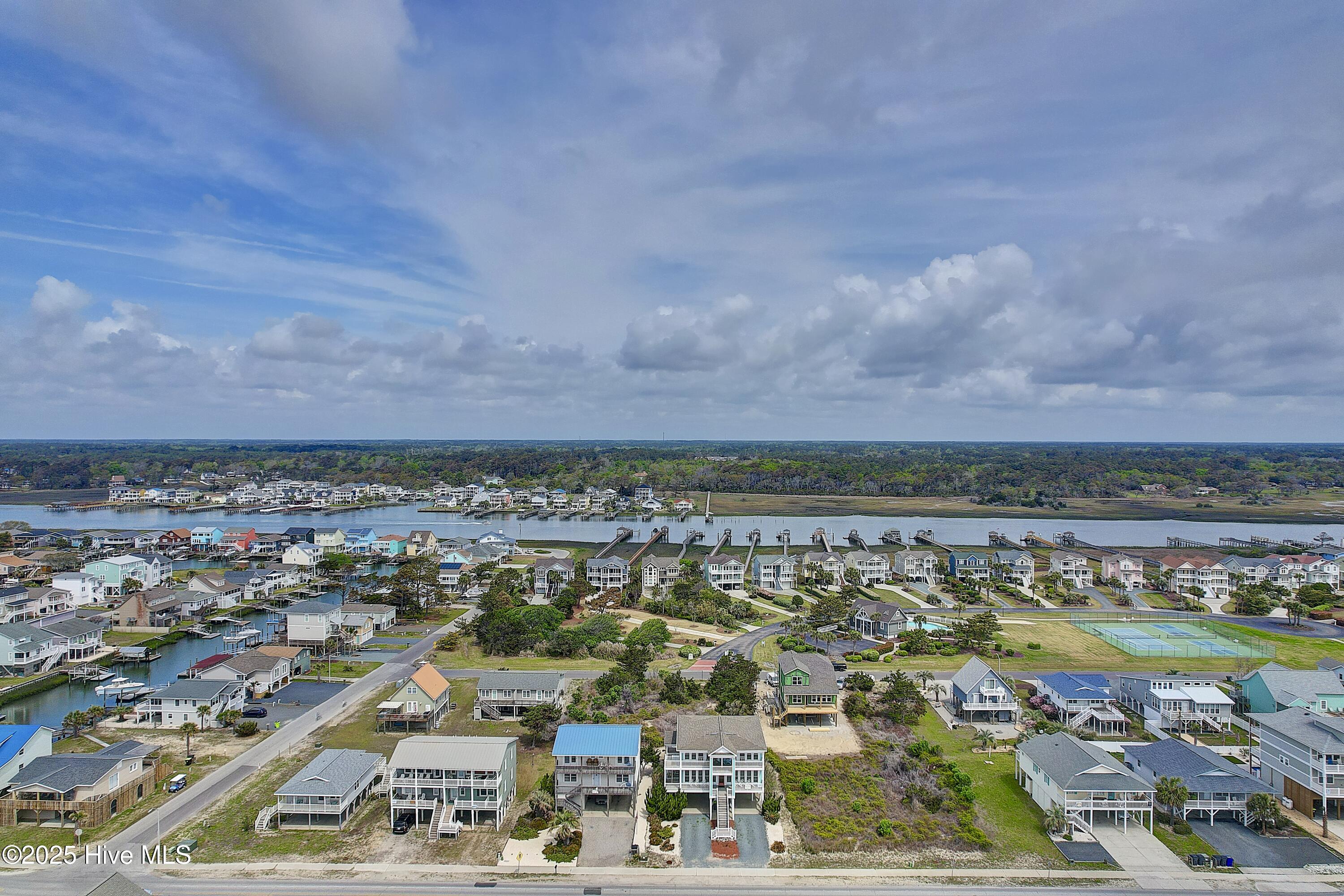 100560037 | Photo 34