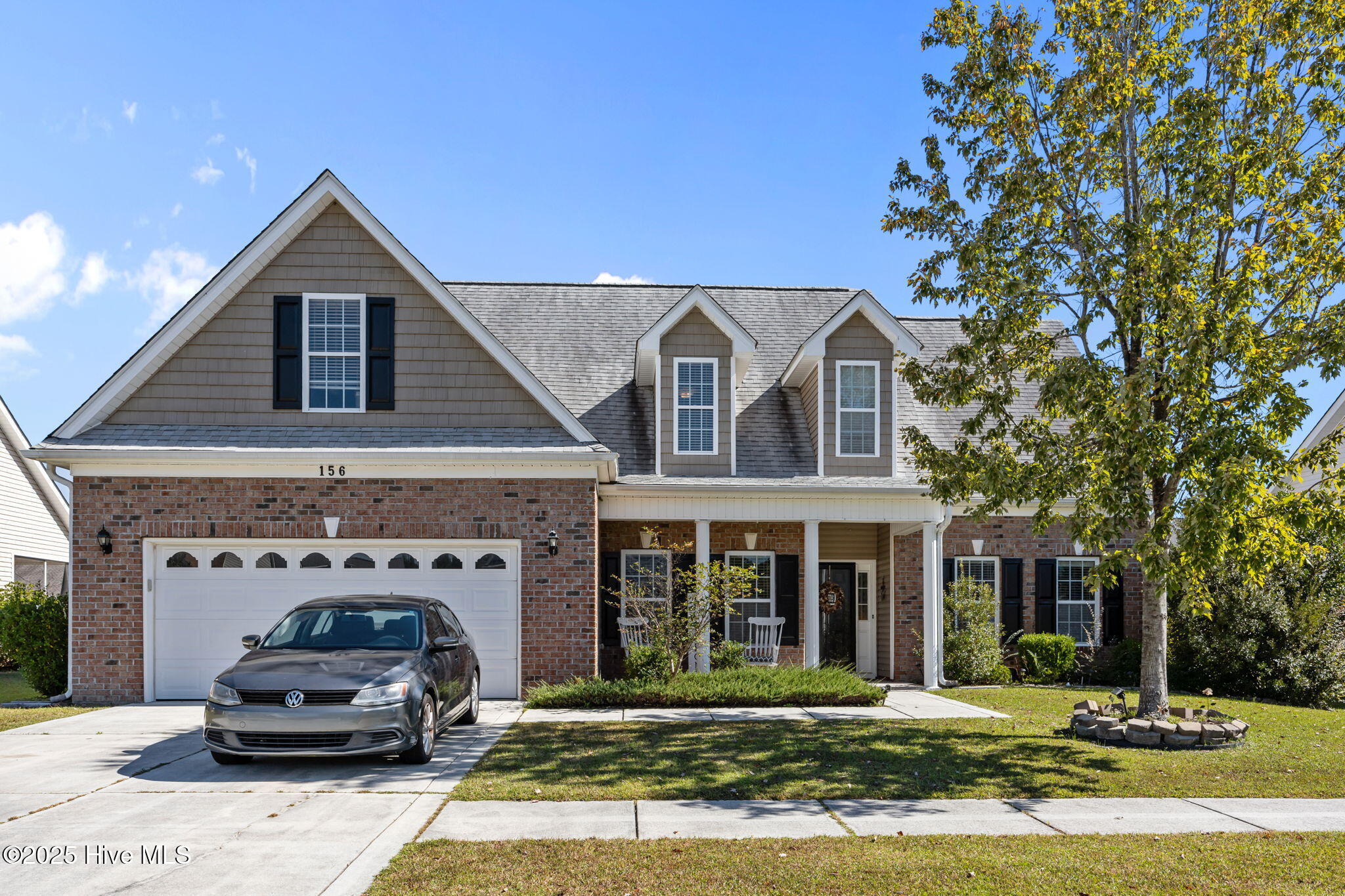 100532317 | Photo 53