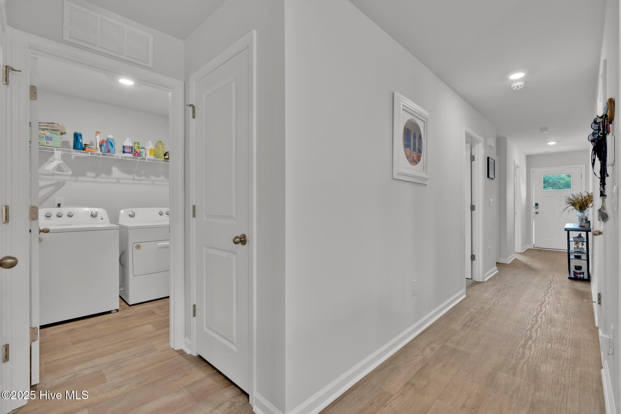 100532272 | Photo 16