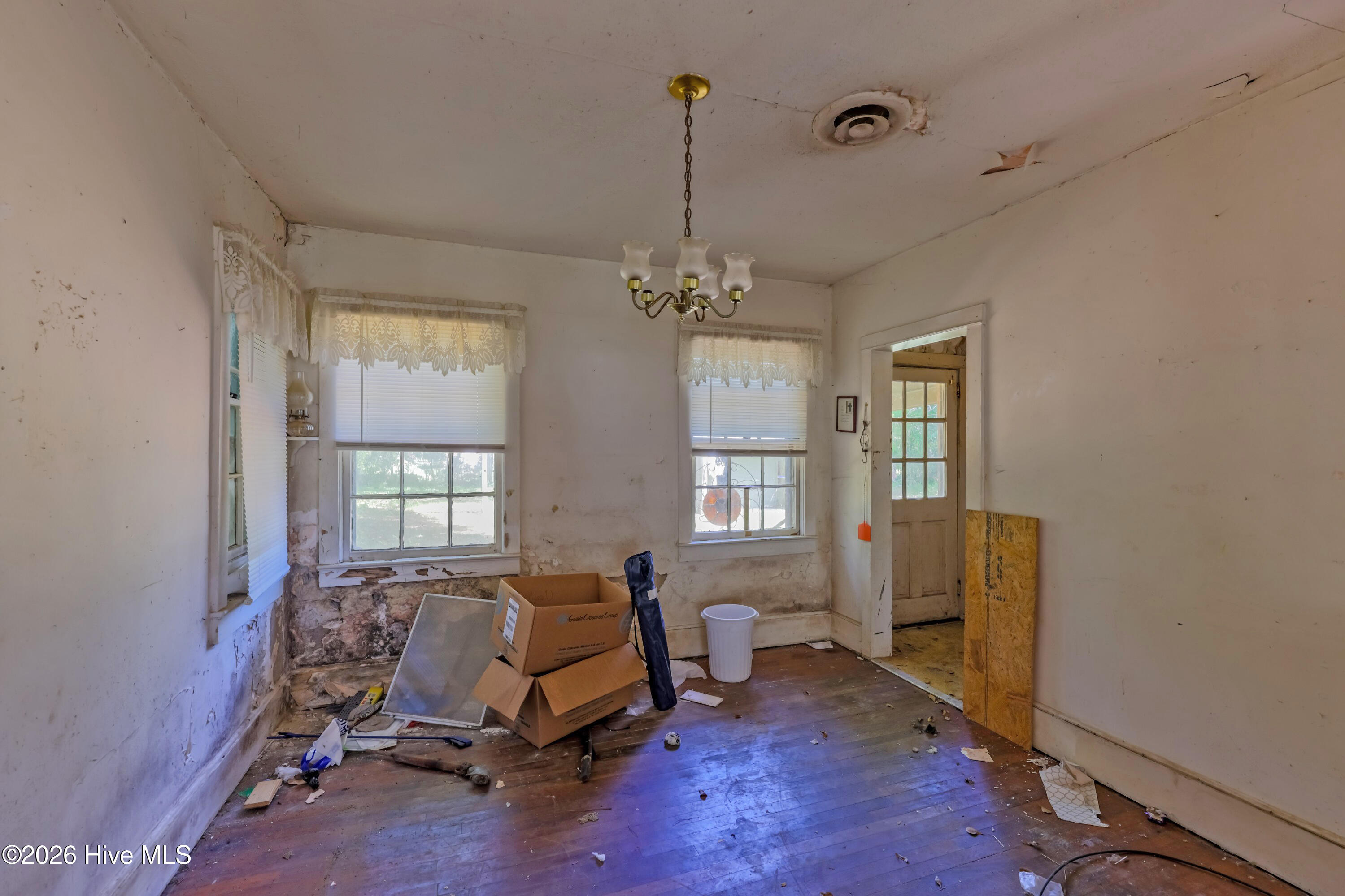 221 E Main Street, Rose Hill, NC 28458 – photo 6: _K6A0997 (Custom)