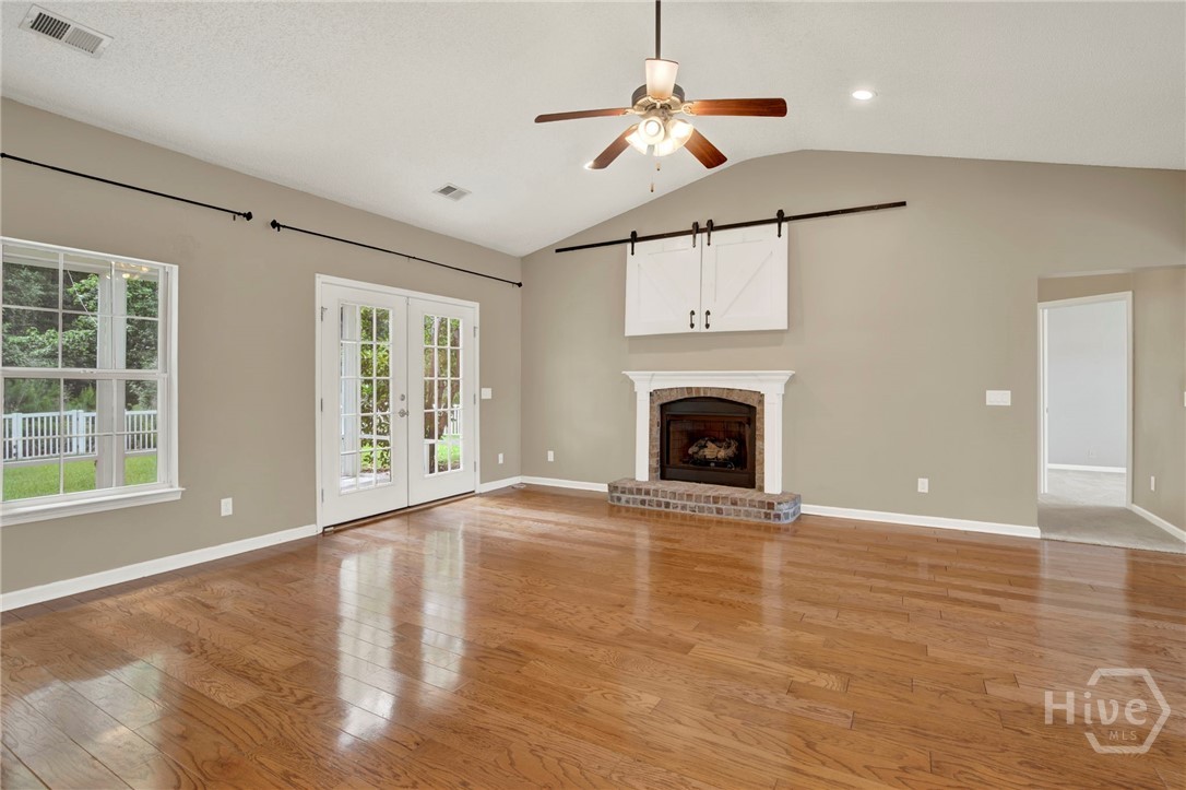 504 Amsonia Circle