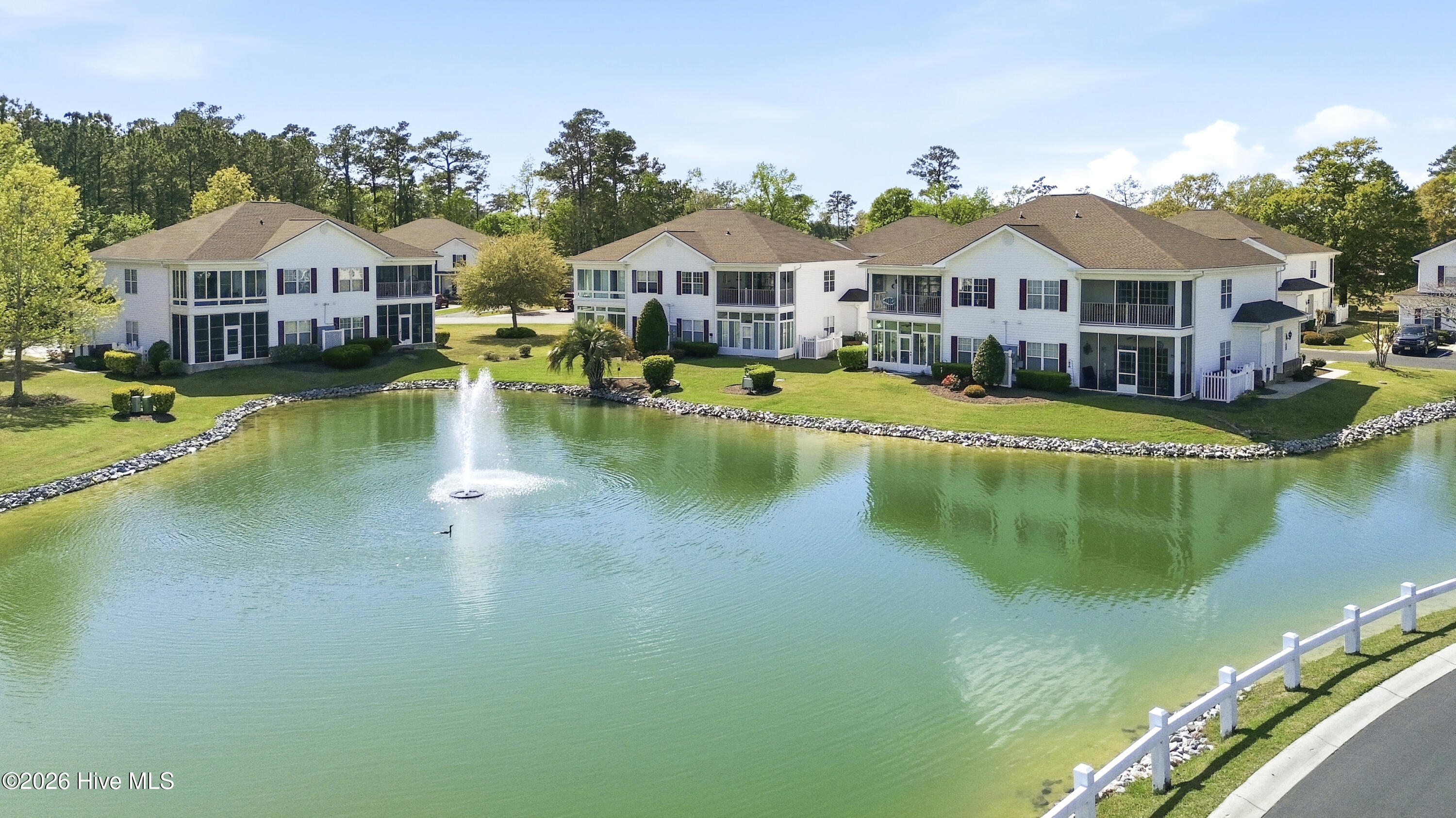 100564419 | Photo 47