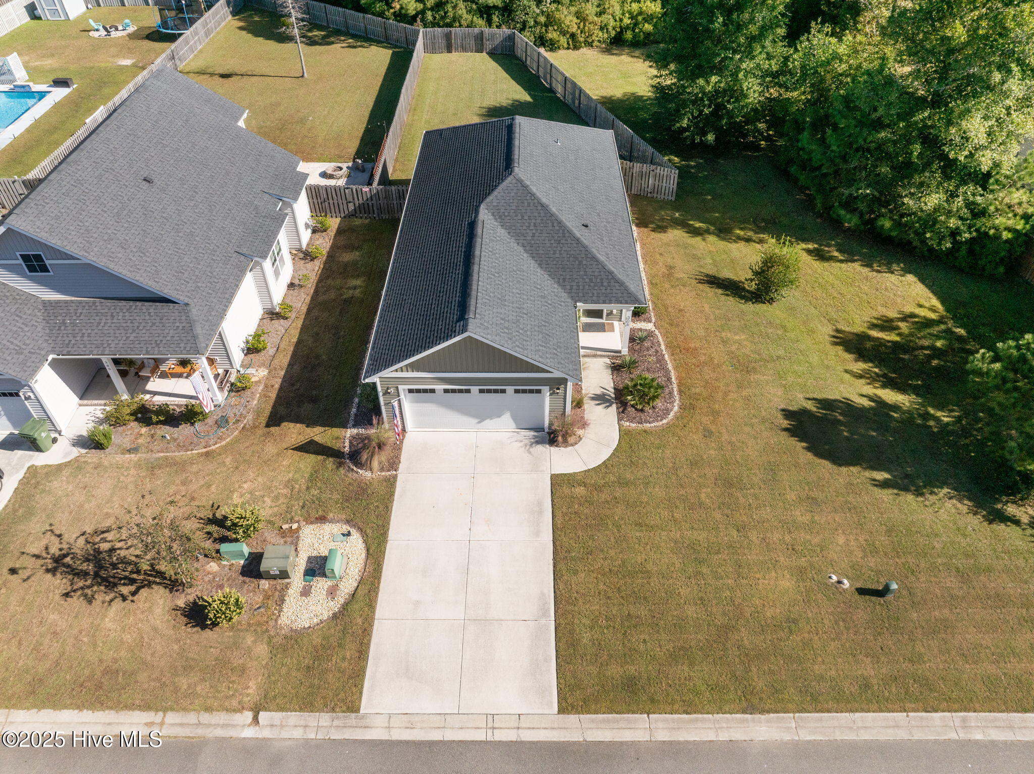 100536269 | Photo 46