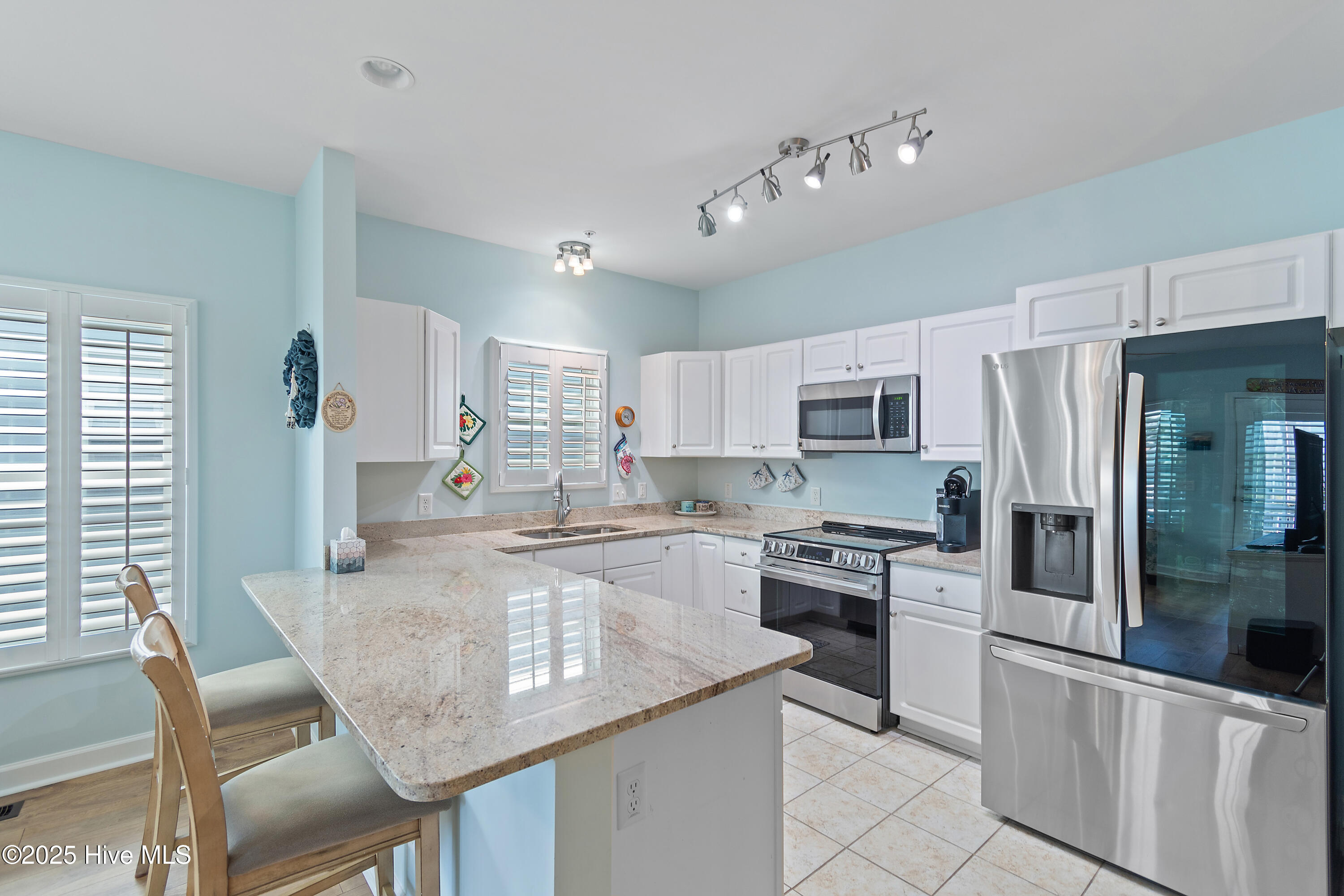 100543636 | Photo 13