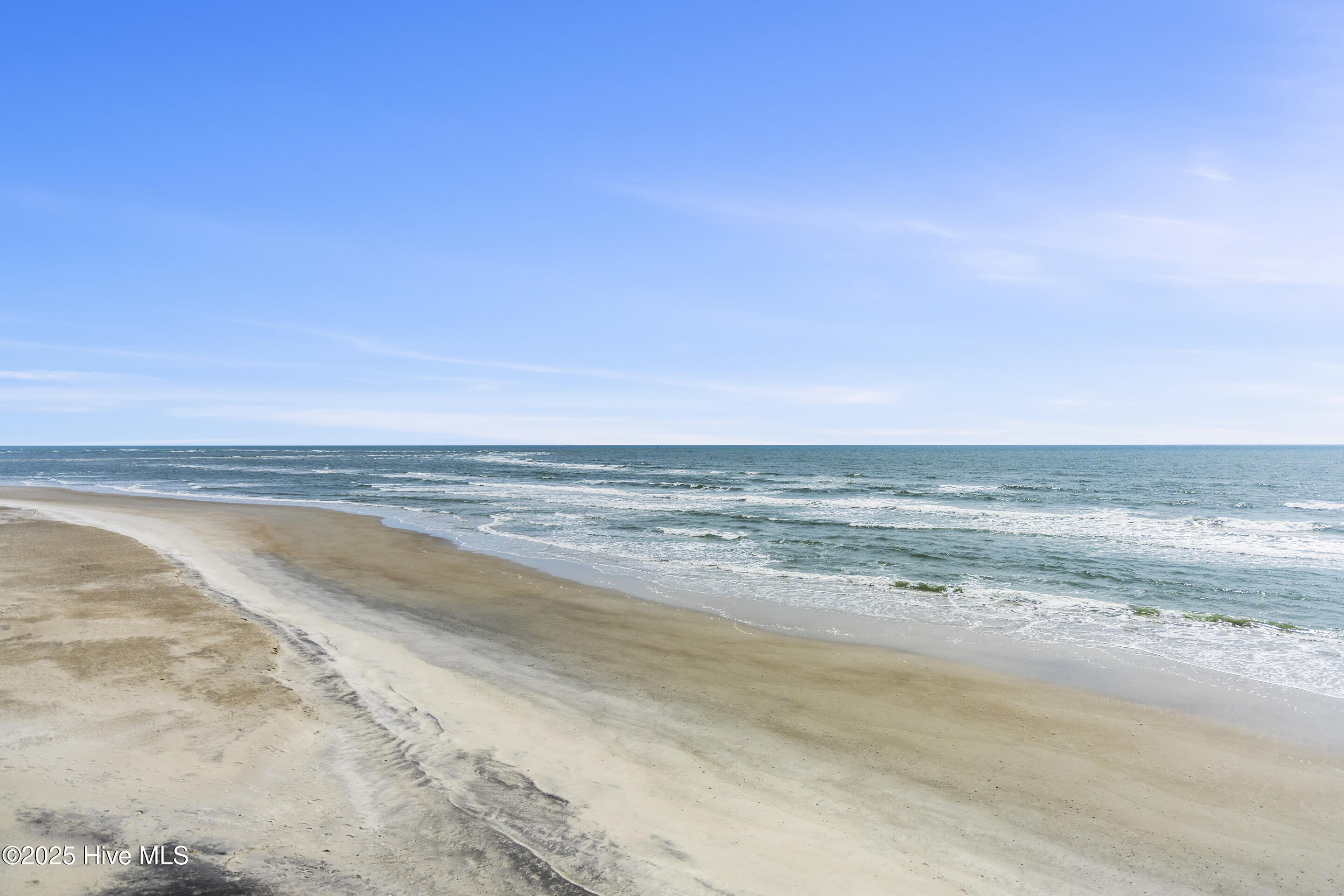 100502561 | Photo 19