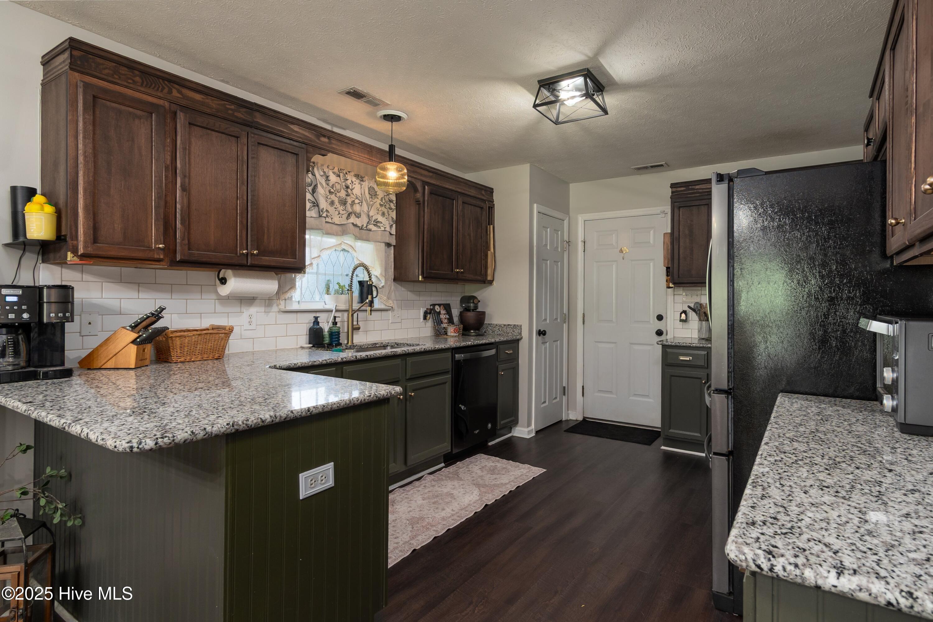 111 Camellia Creek Drive, Richlands, NC 28574 – photo 21: 022-111 Camellia Creek-22