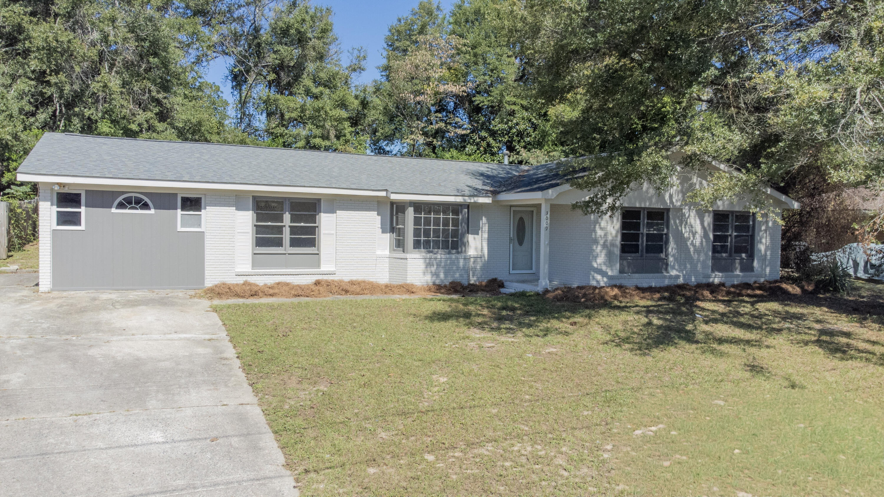 300 Parkwood Drive, Jacksonville, NC, 28546