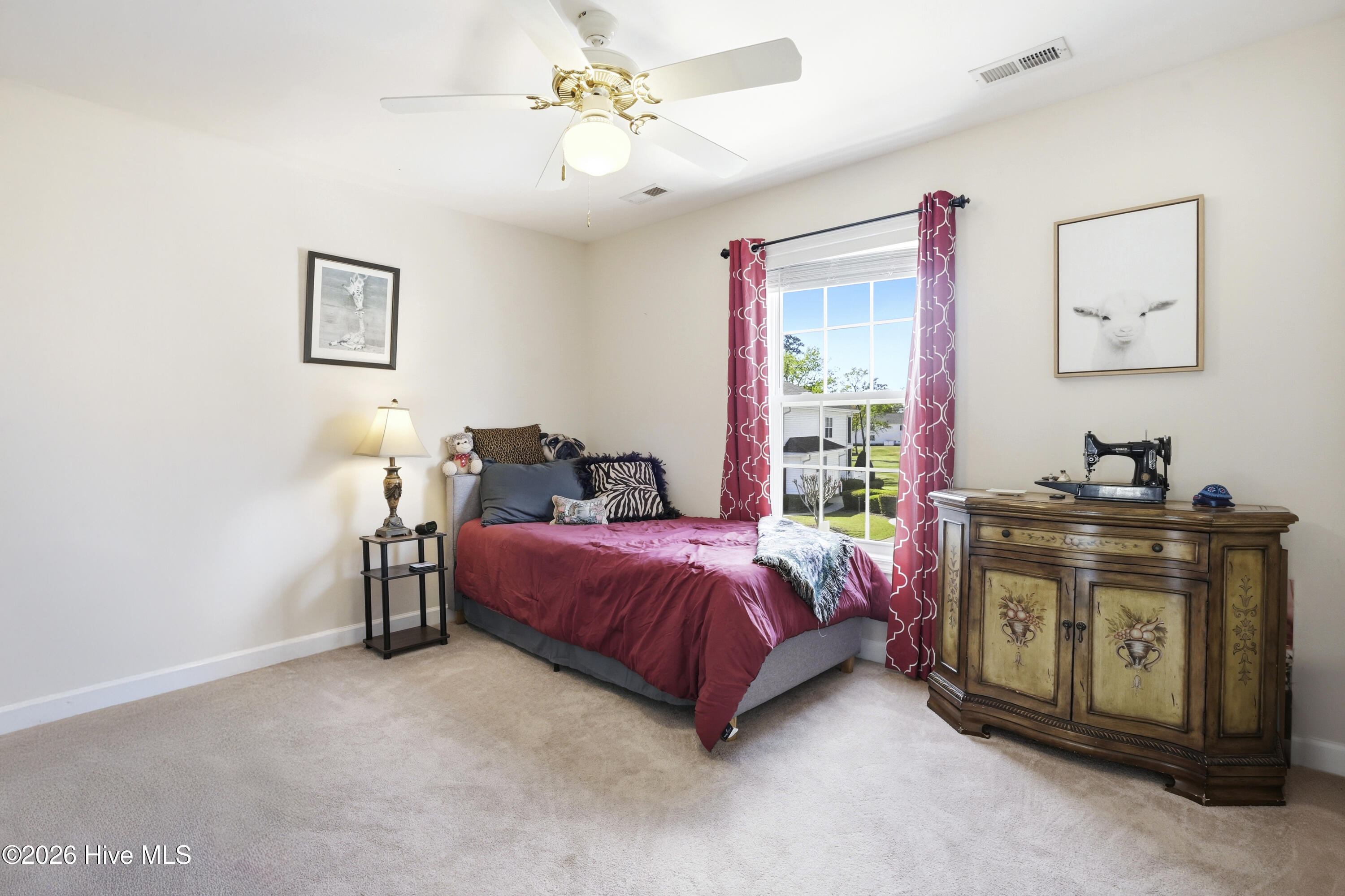 100564419 | Photo 26