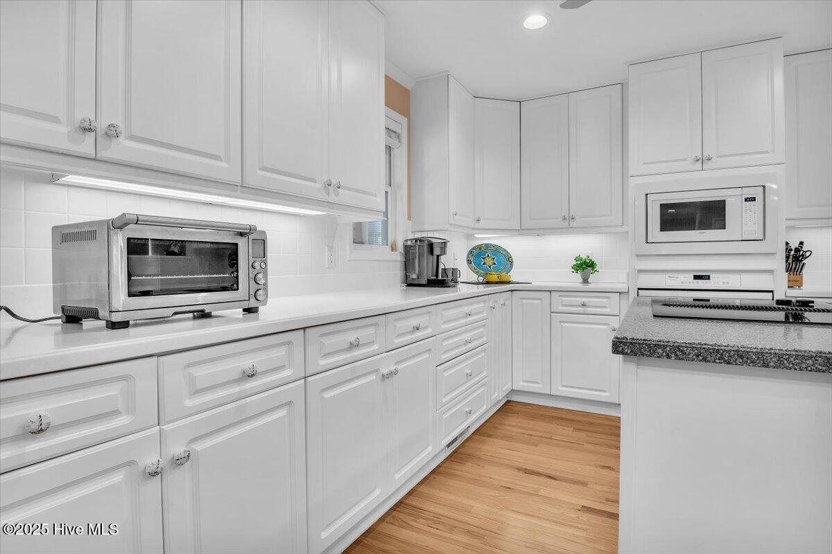 813 Cutter Court, Kure Beach, NC 28449 – photo 14: 018-Final 813 Cutter Ct Kure Beach-RJREM