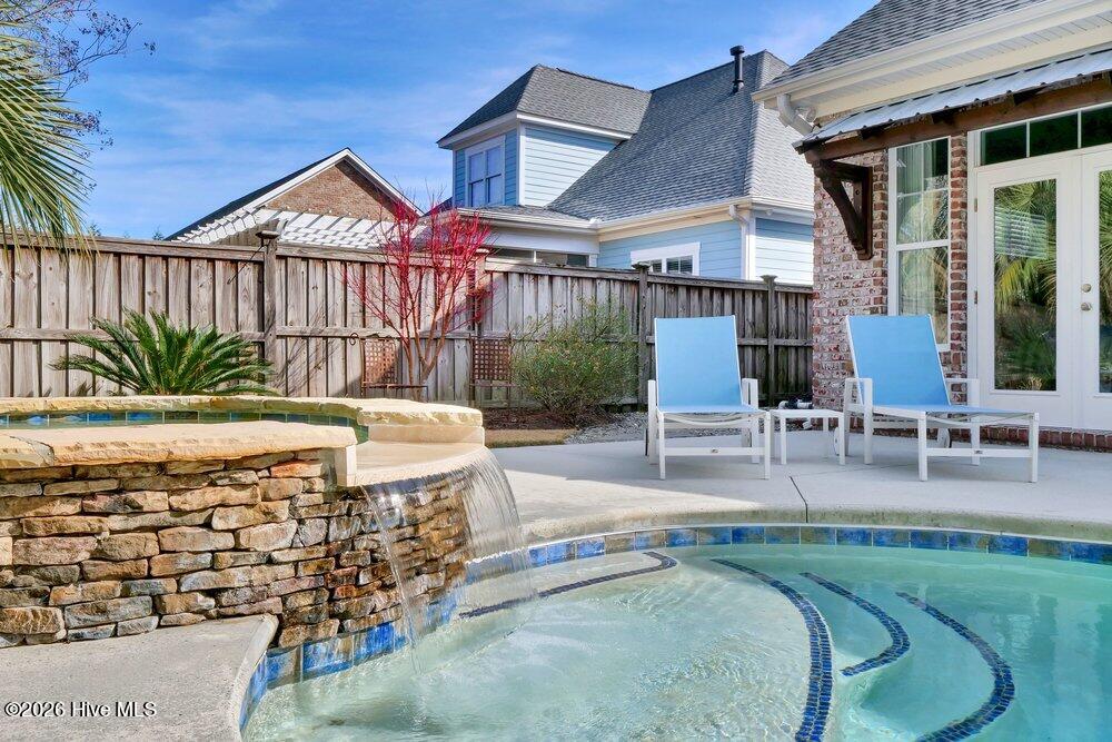 100550576 | Photo 48