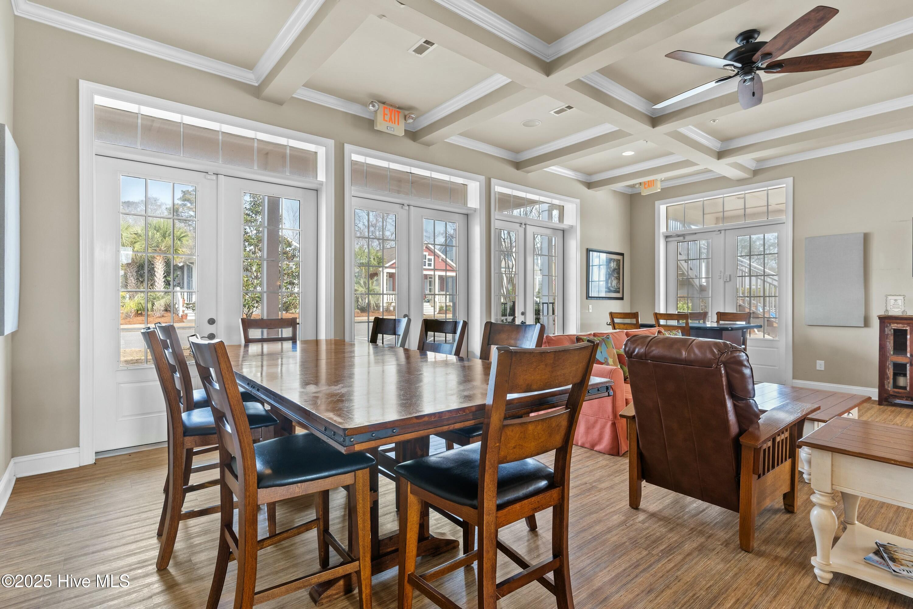 100560955 | Photo 70