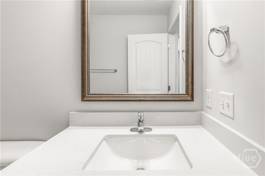 Vanity in Bathroom 2