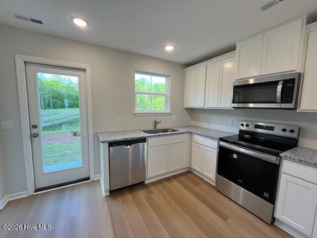 100567175 | Photo 11