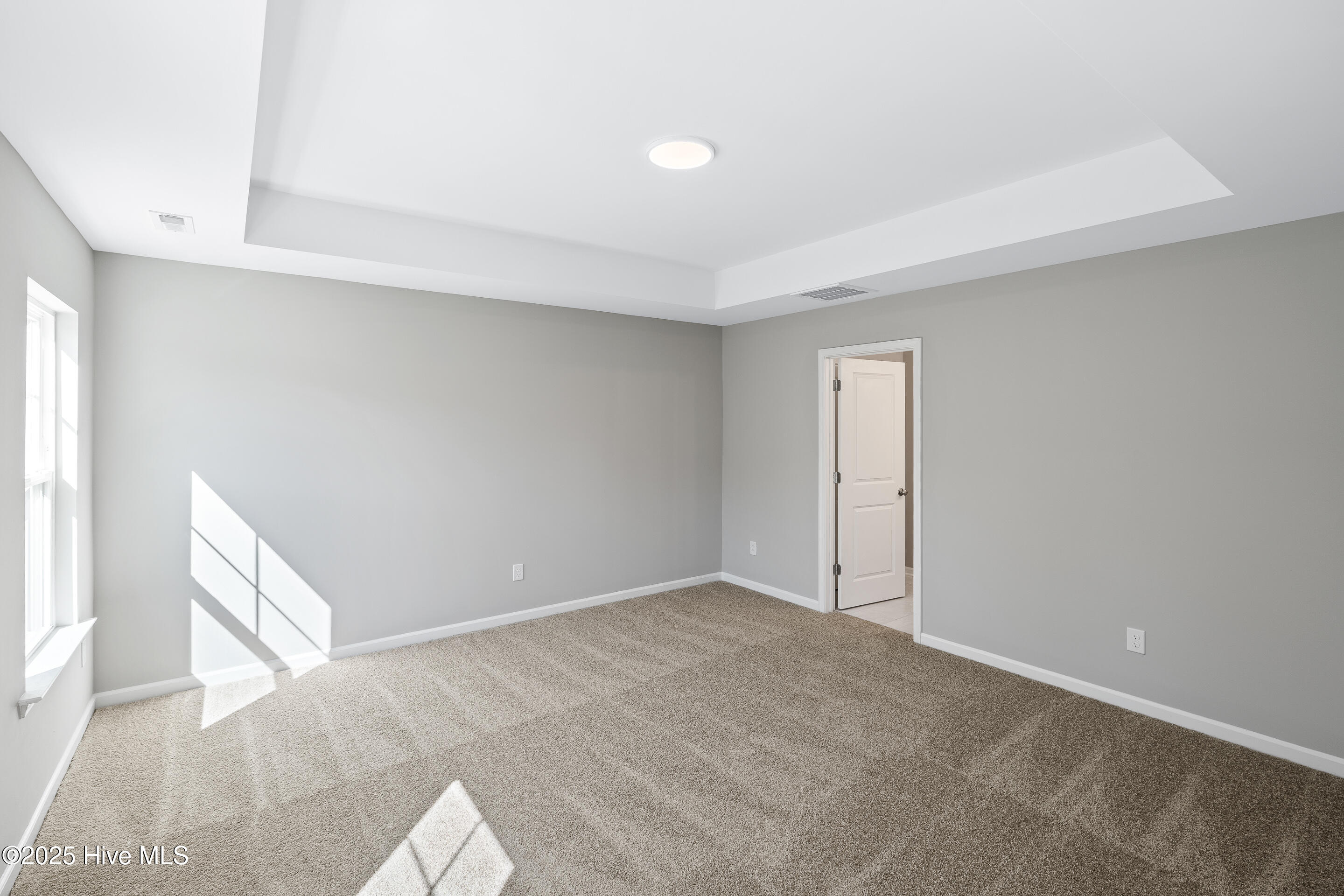 100515250 | Photo 30