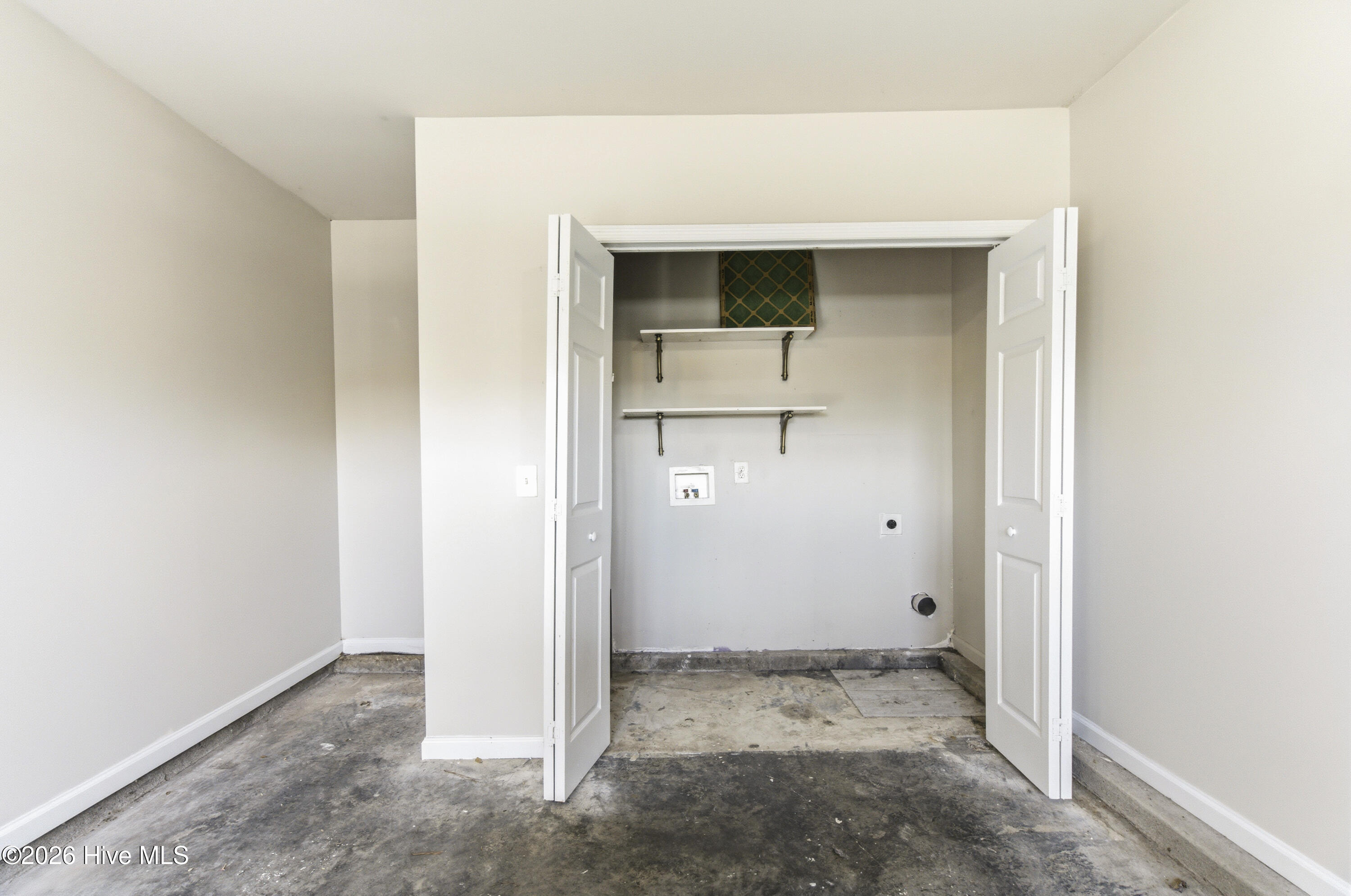 100564497 | Photo 27