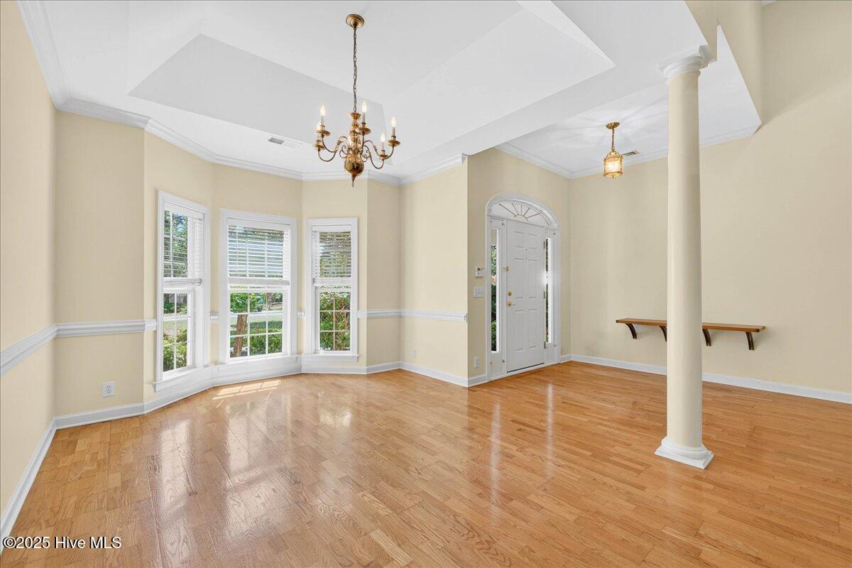 100519877 | Photo 11