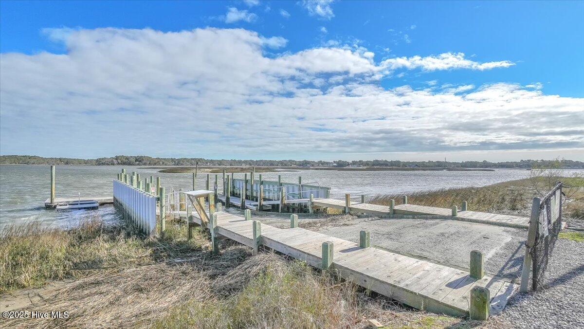 100505838 | Photo 74