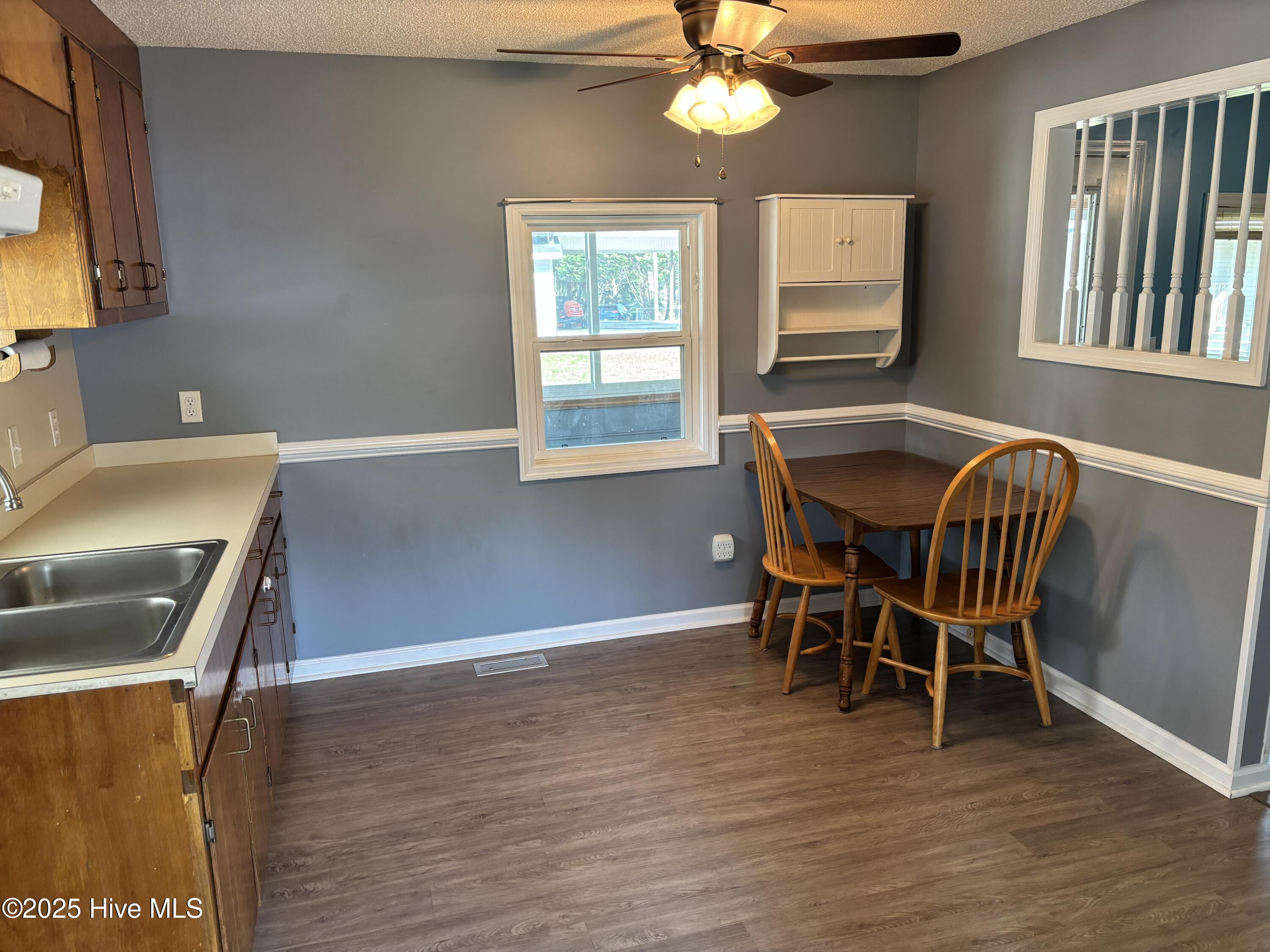 100514950 | Photo 11