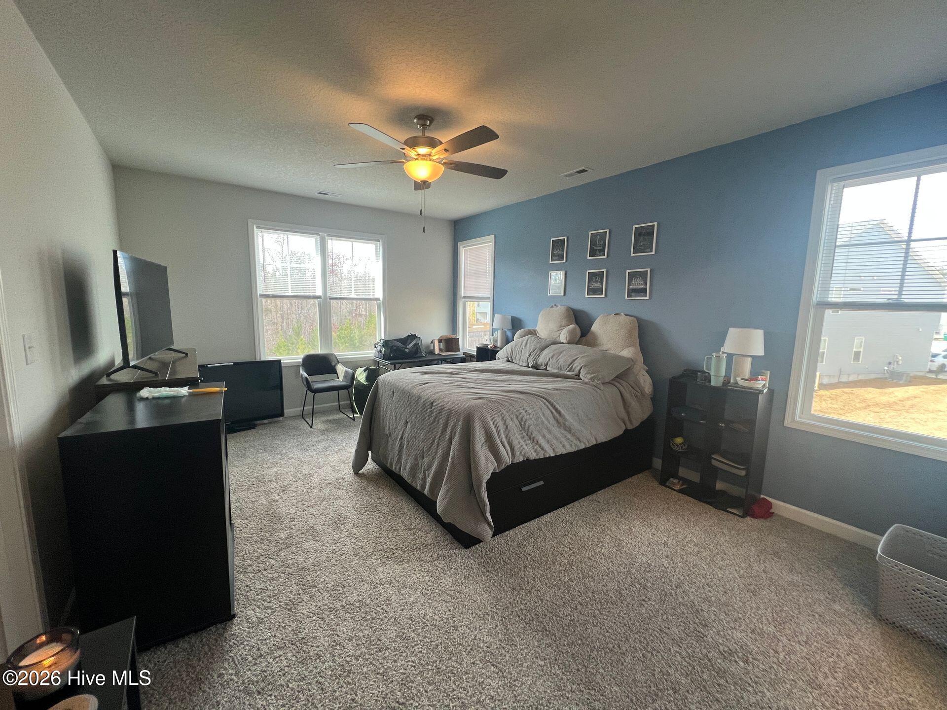 100560818 | Photo 10