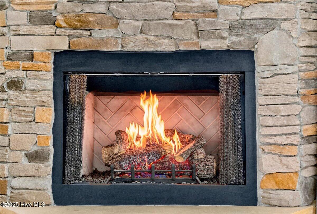 100530632 | Photo 12