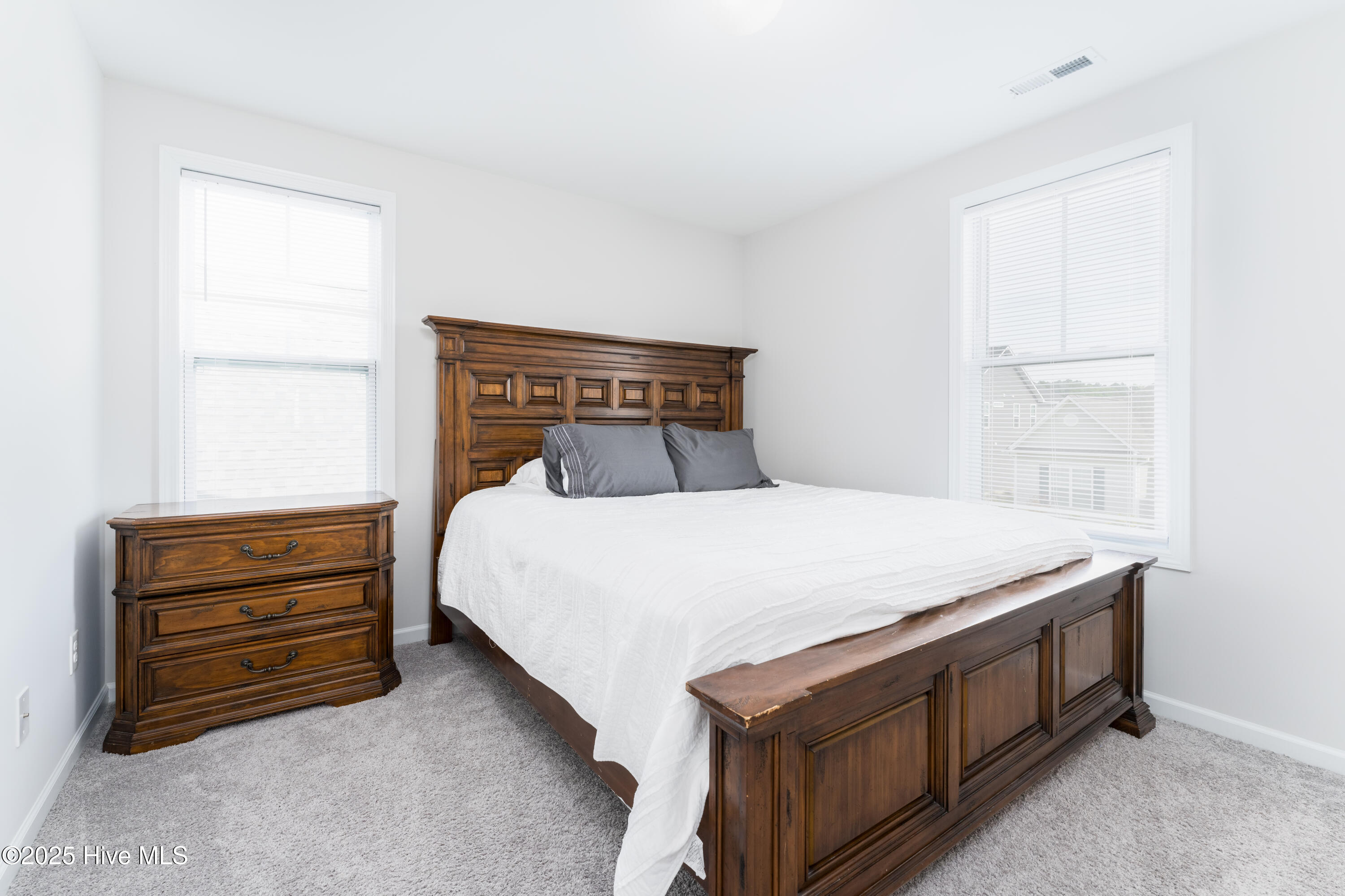 100543262 | Photo 18