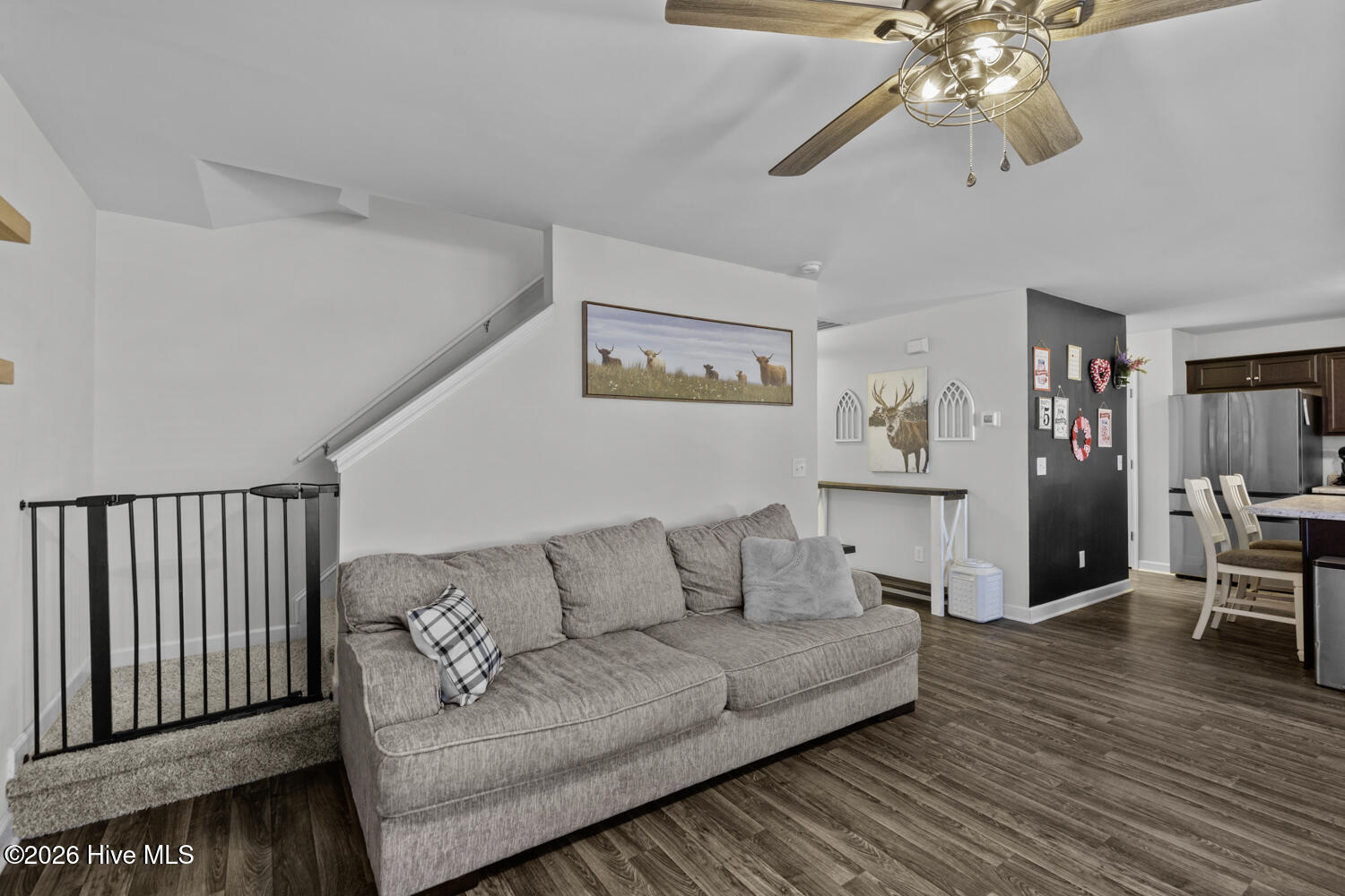 100549890 | Photo 16