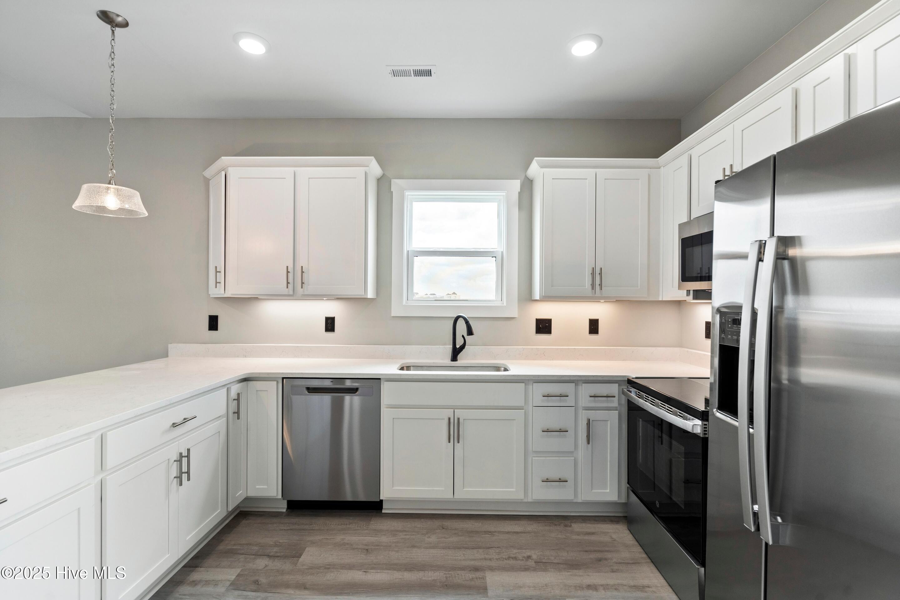 100478473 | Photo 12