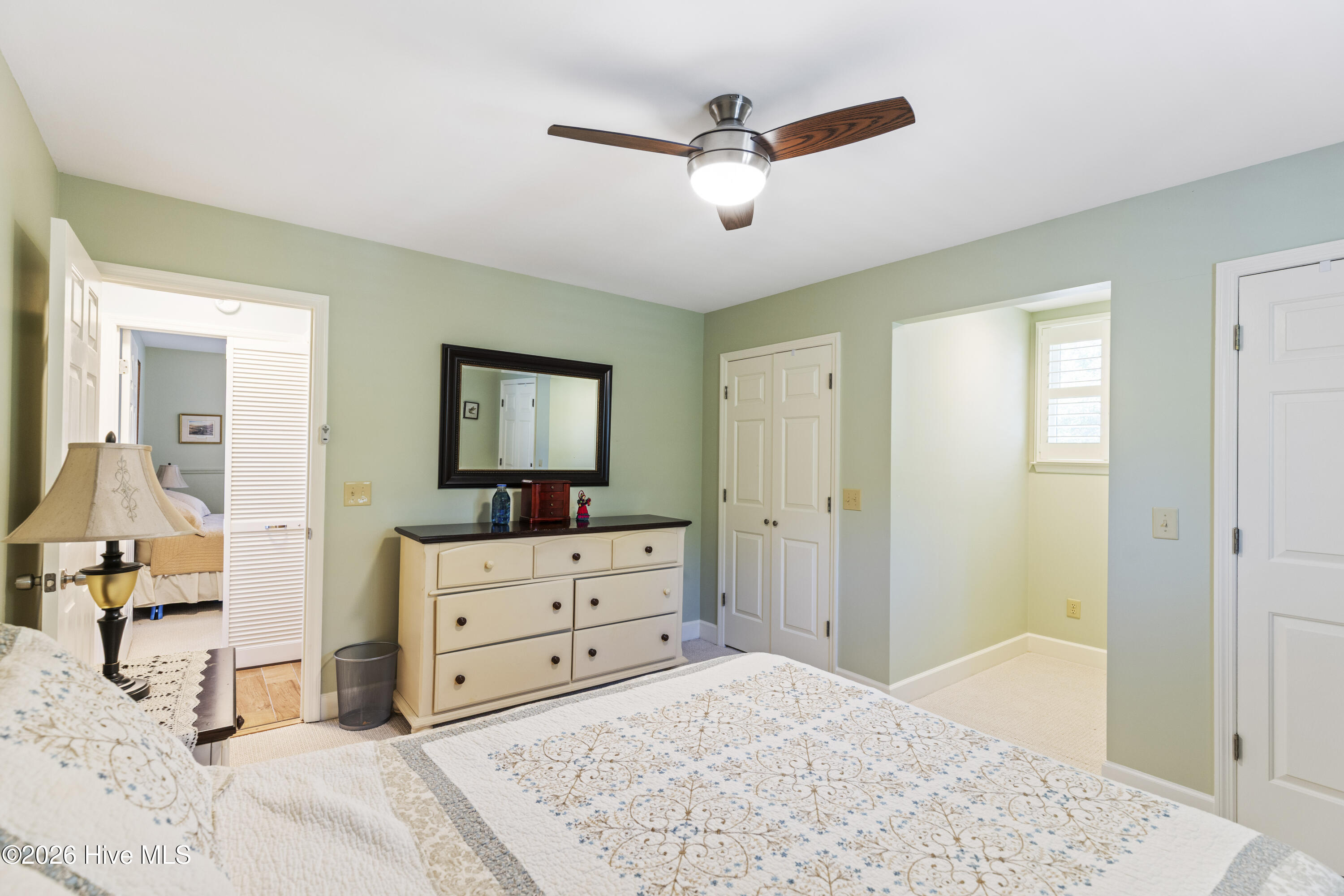 100569579 | Photo 52