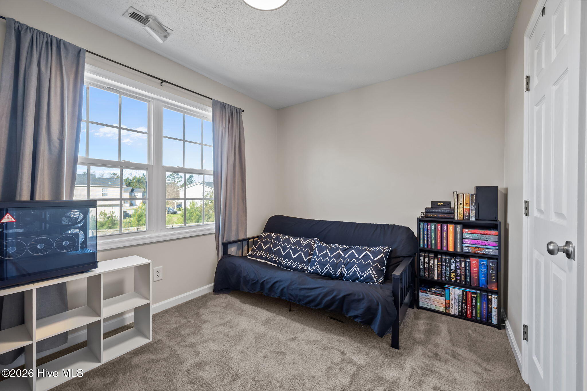 100561197 | Photo 35