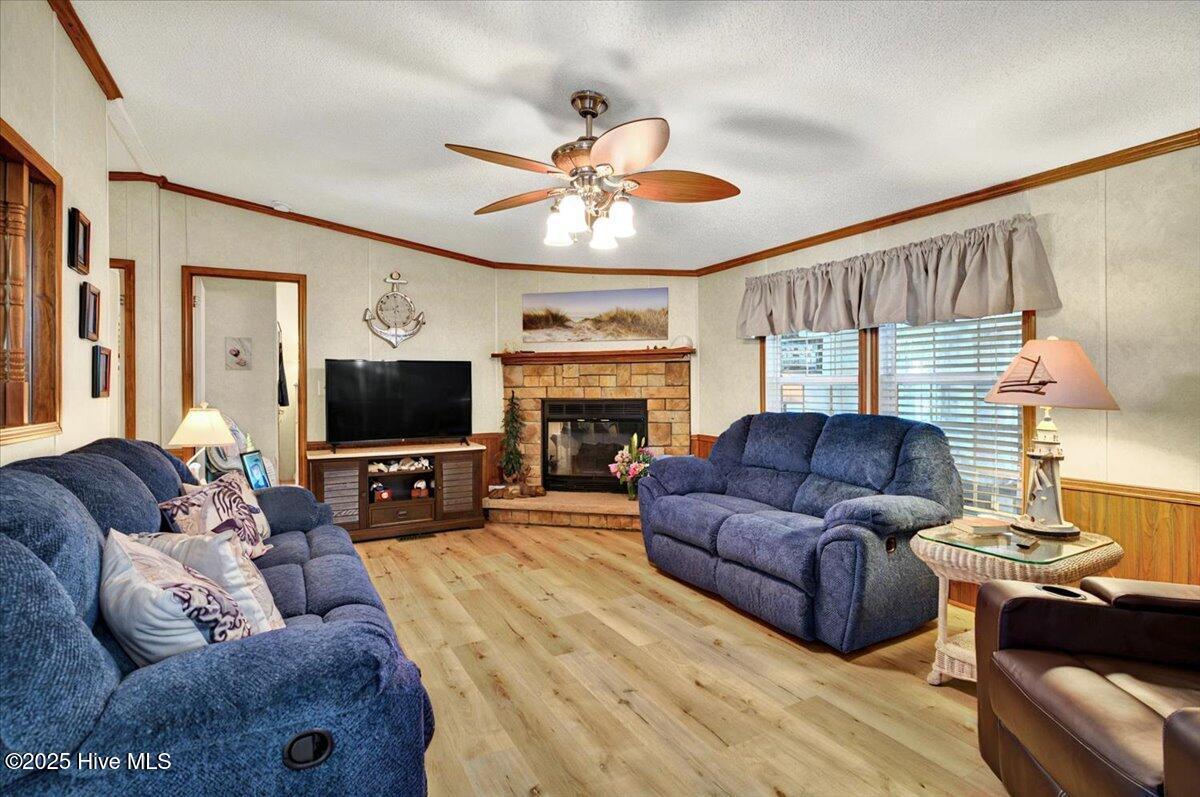 100555131 | Photo 10