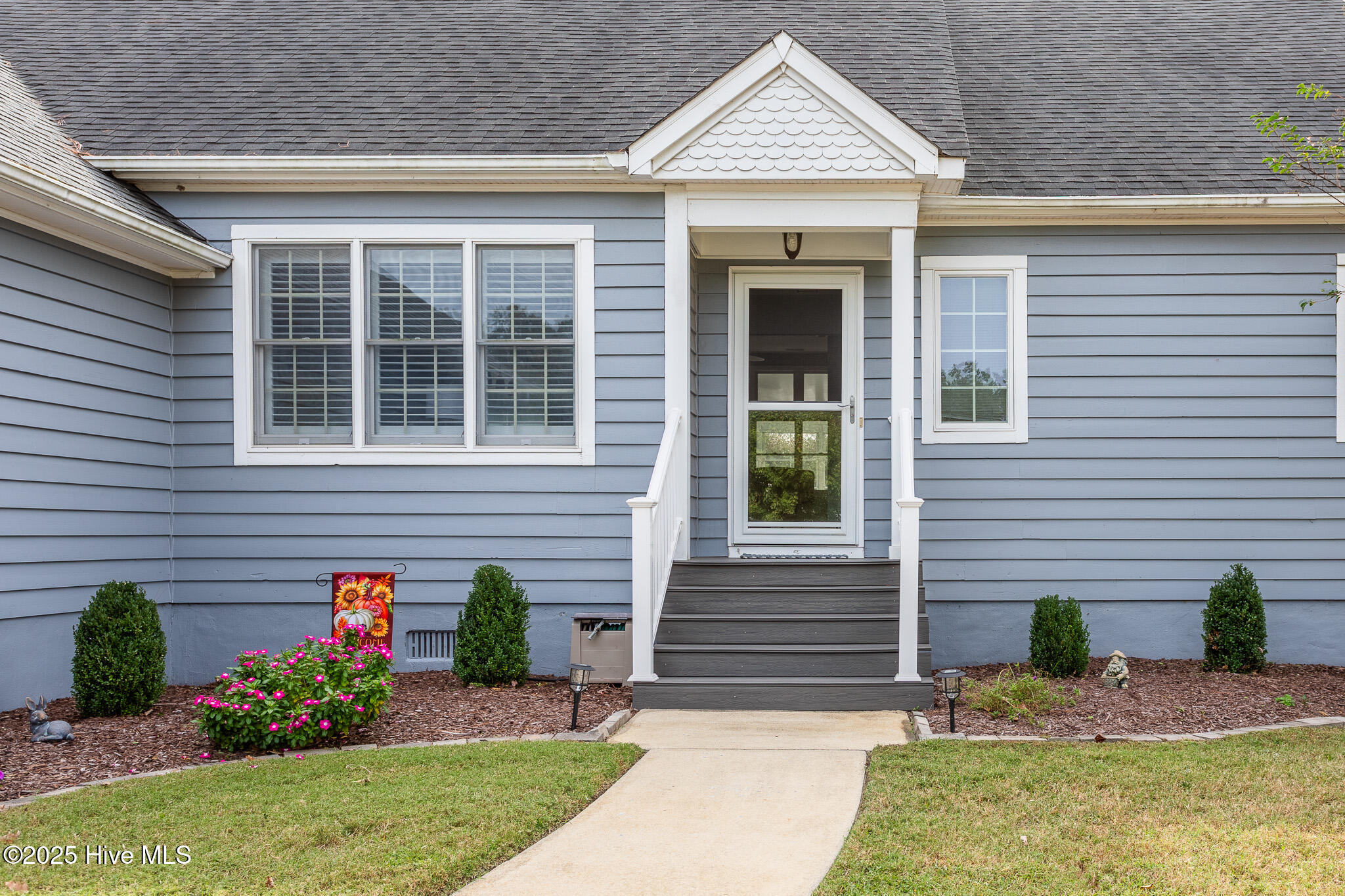 Homes for sale in Hertford, NC | 121 Little Cir, Hertford, NC 27944 | MLS# 100536276