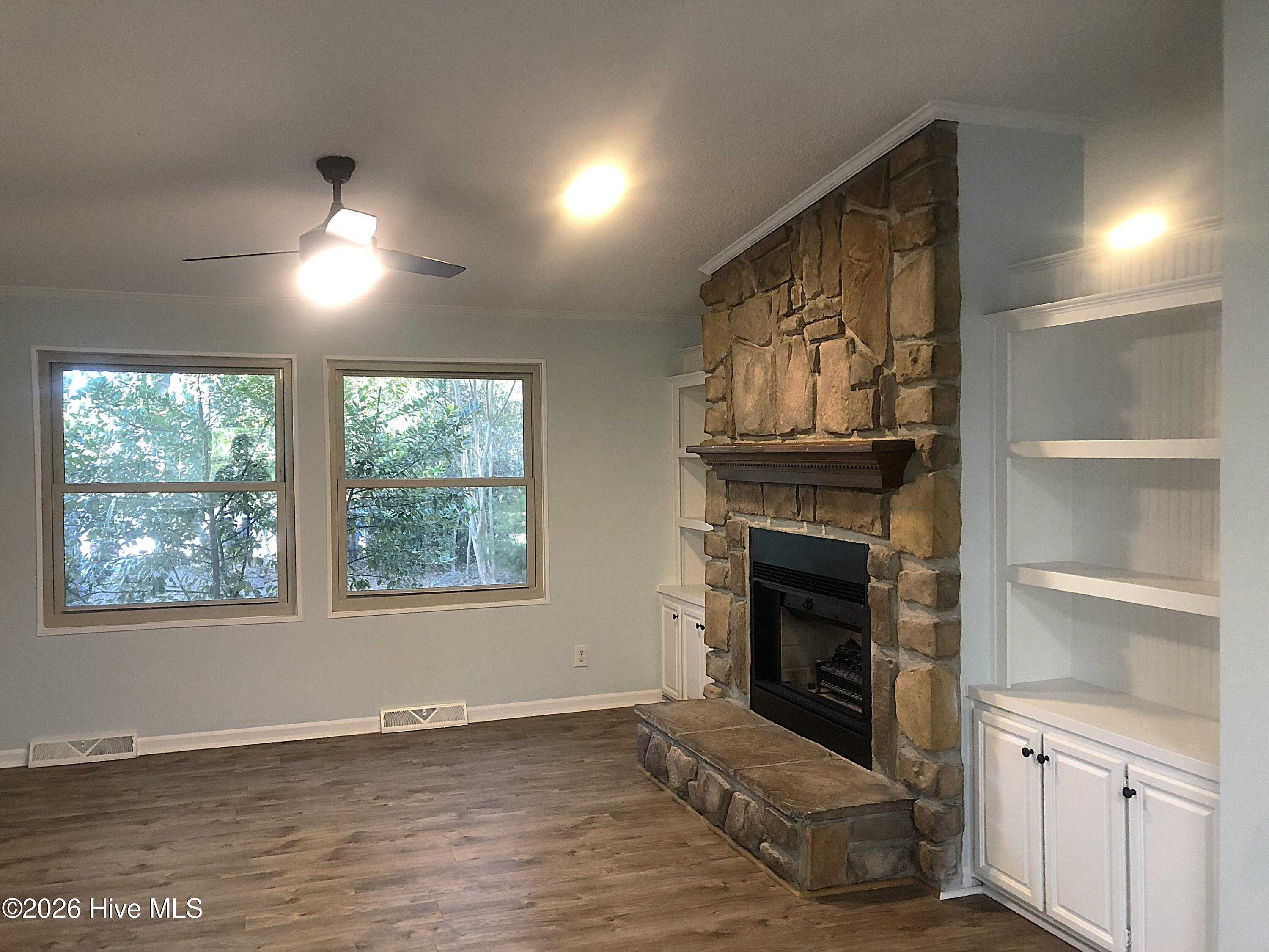 100549339 | Photo 10