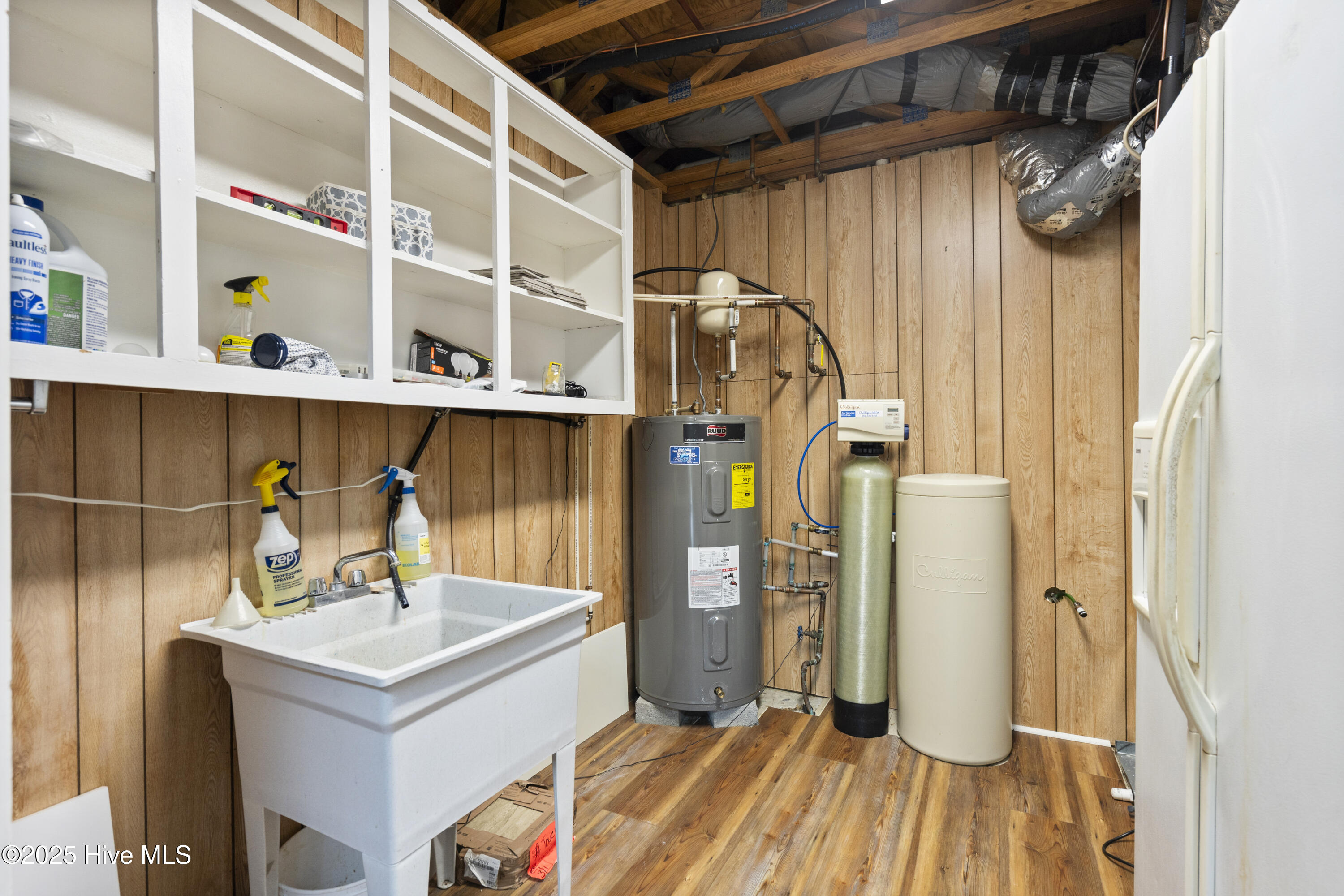 100540990 | Photo 37