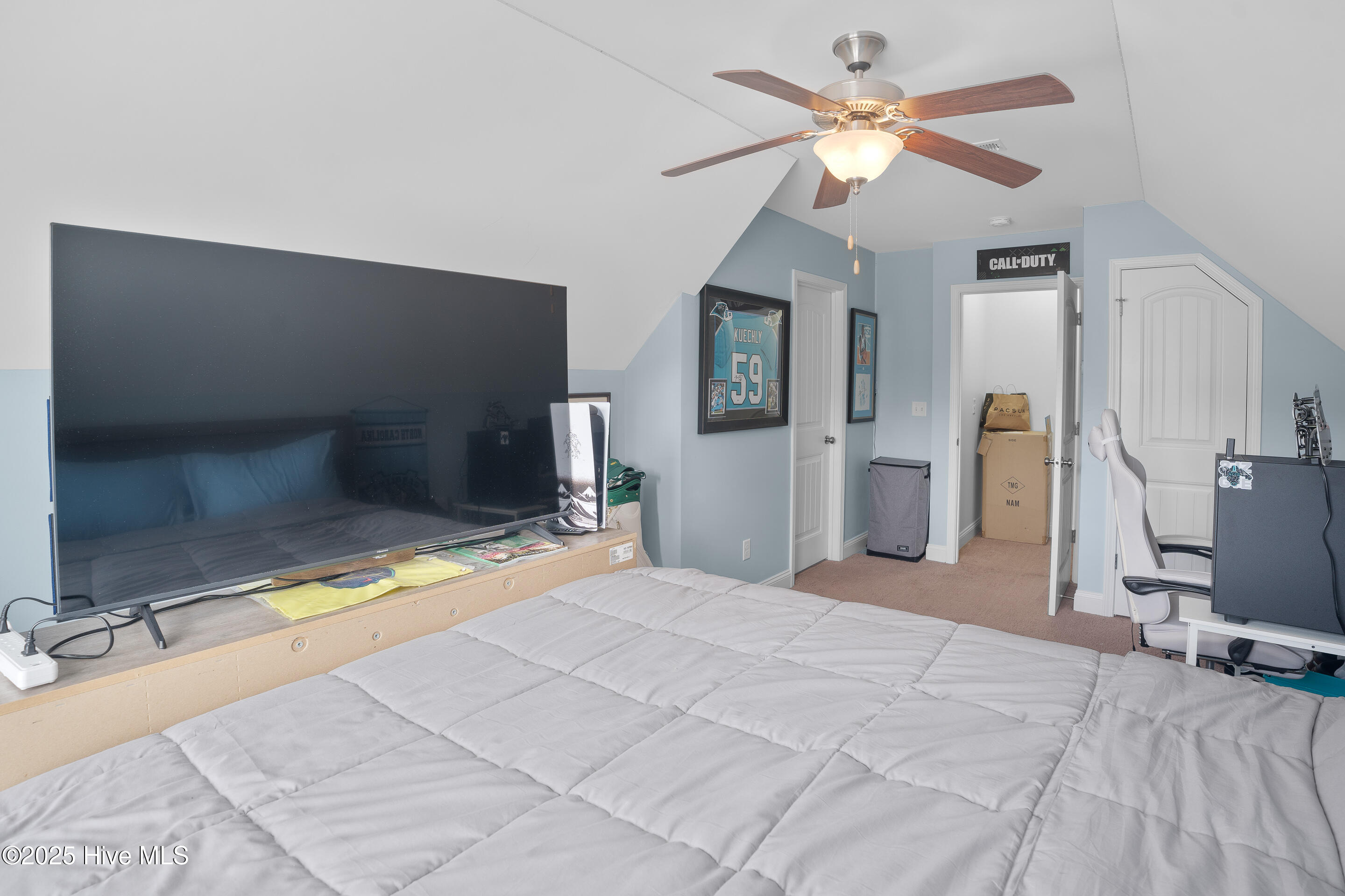 100526755 | Photo 26