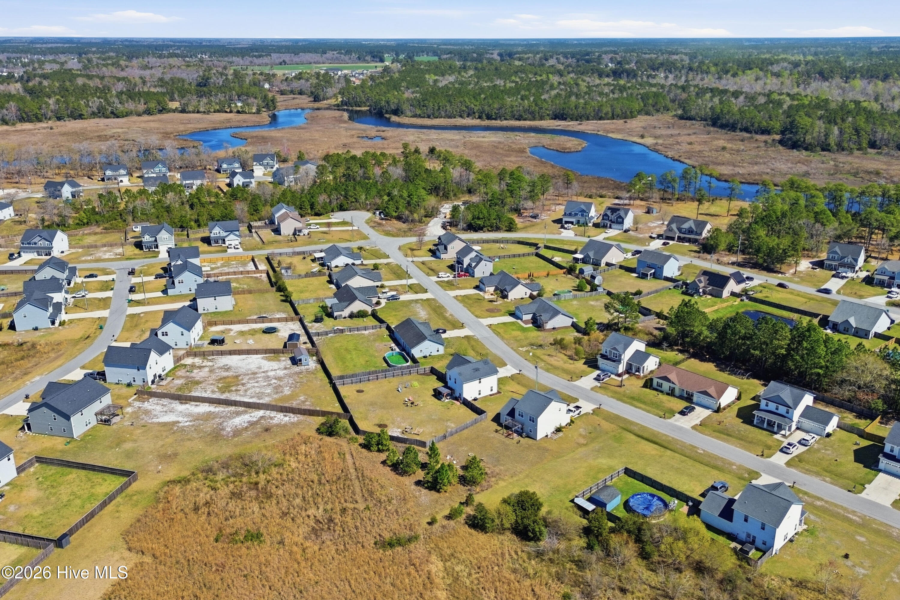 100562643 | Photo 47