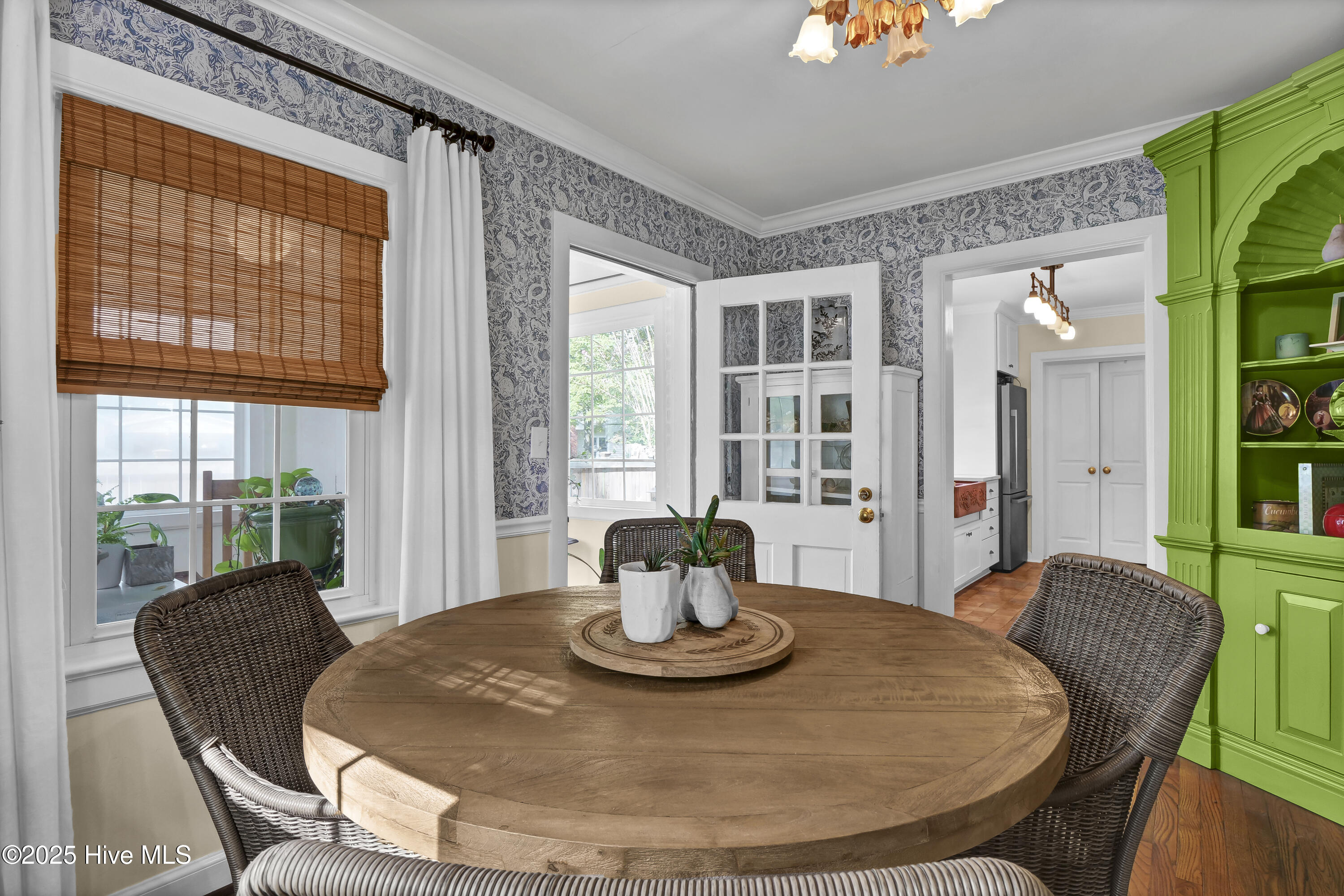 100528167 | Photo 20