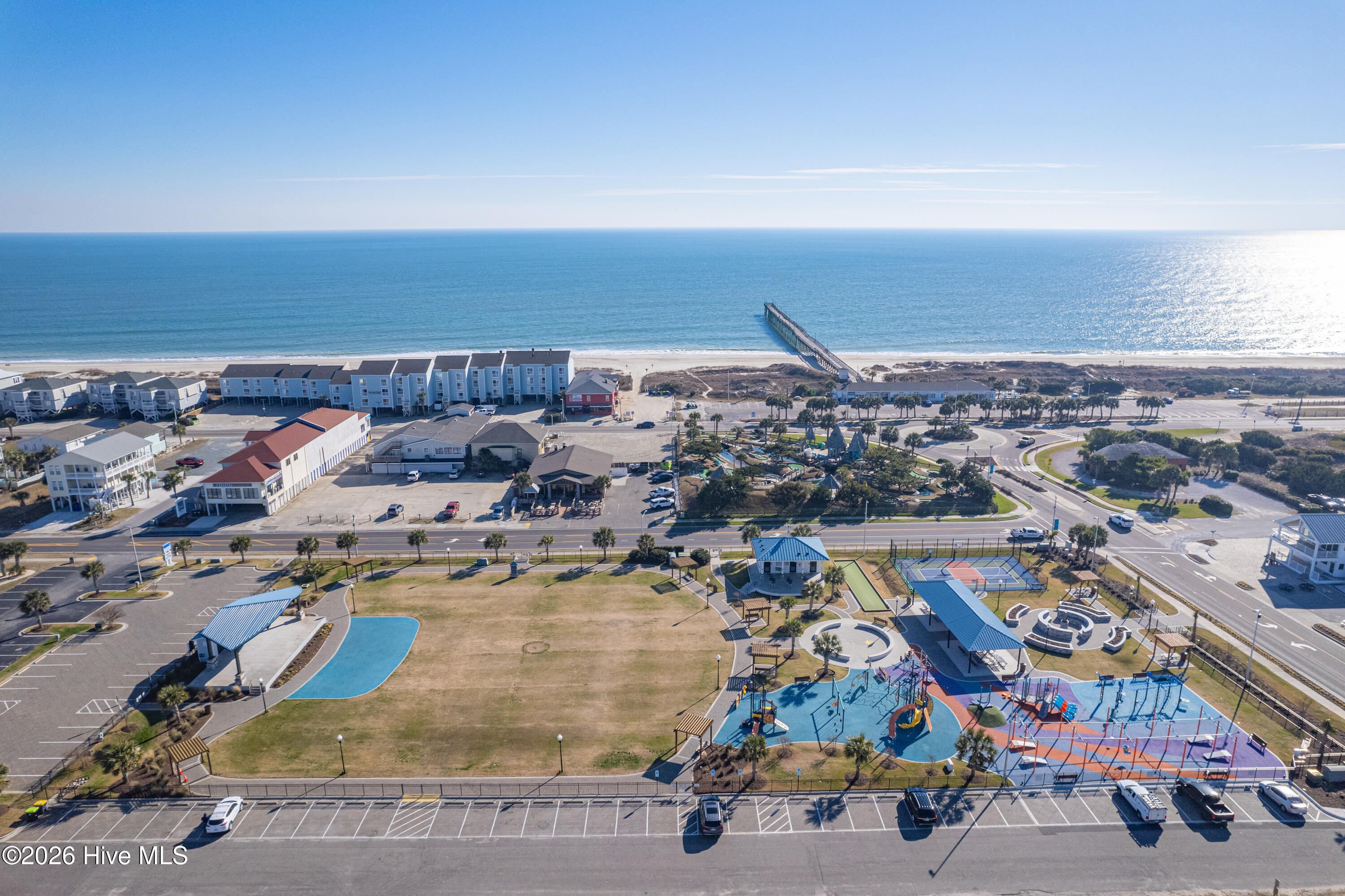 100551436 | Photo 34