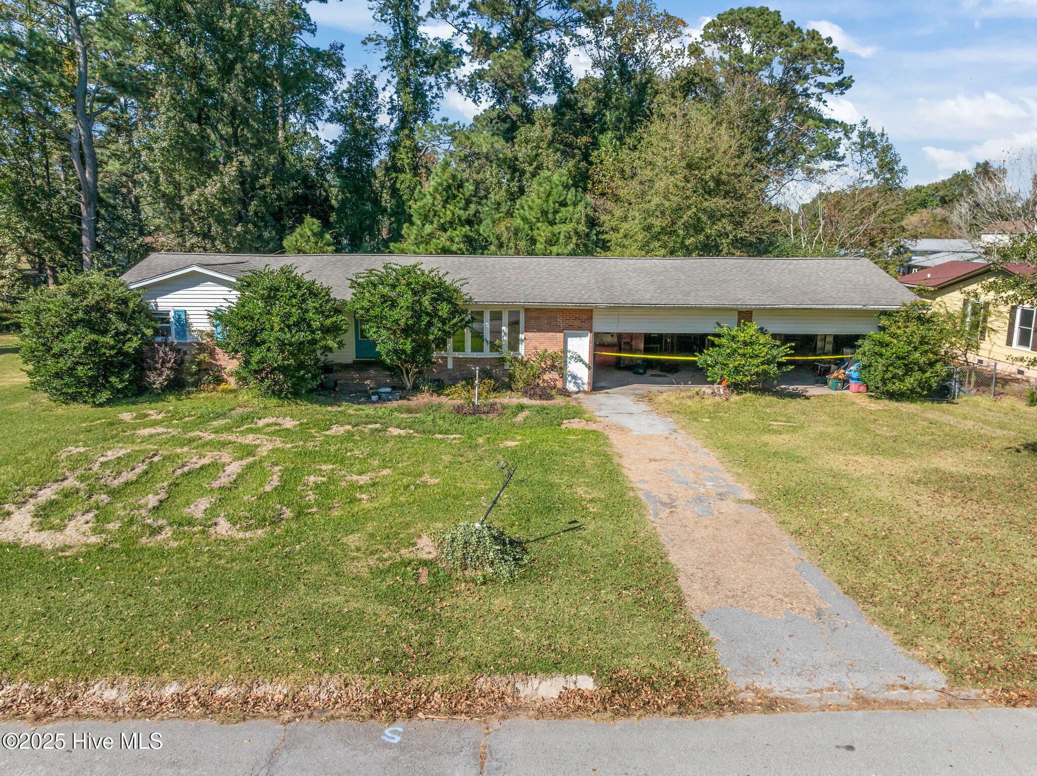 Homes for sale in Jacksonville, NC | 408 Carole Dr, Jacksonville, NC 28540 | MLS# 100538876